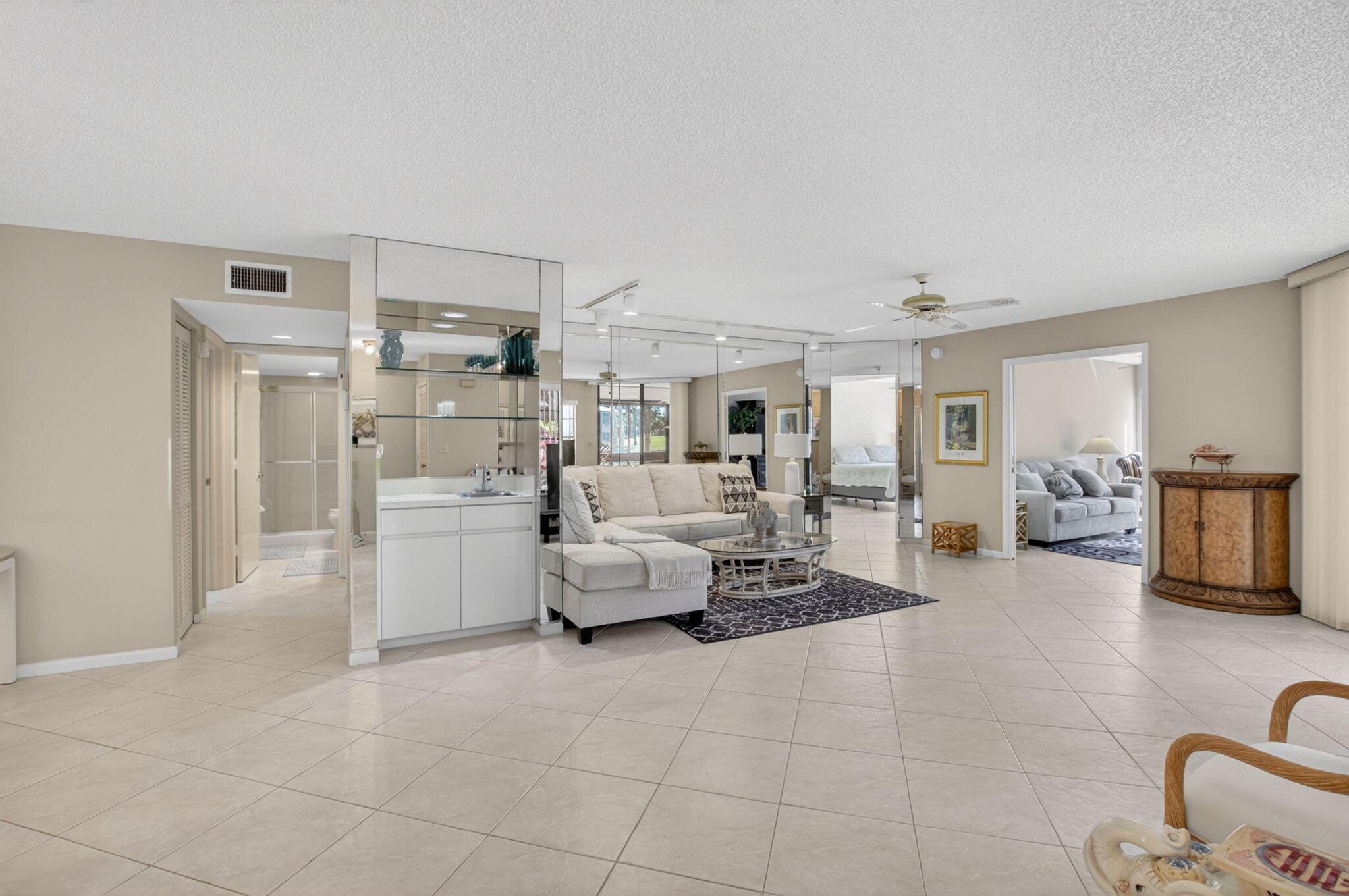 15694 Loch Maree Lane, Delray Beach, FL 33446, Delray Beach - Photo 4