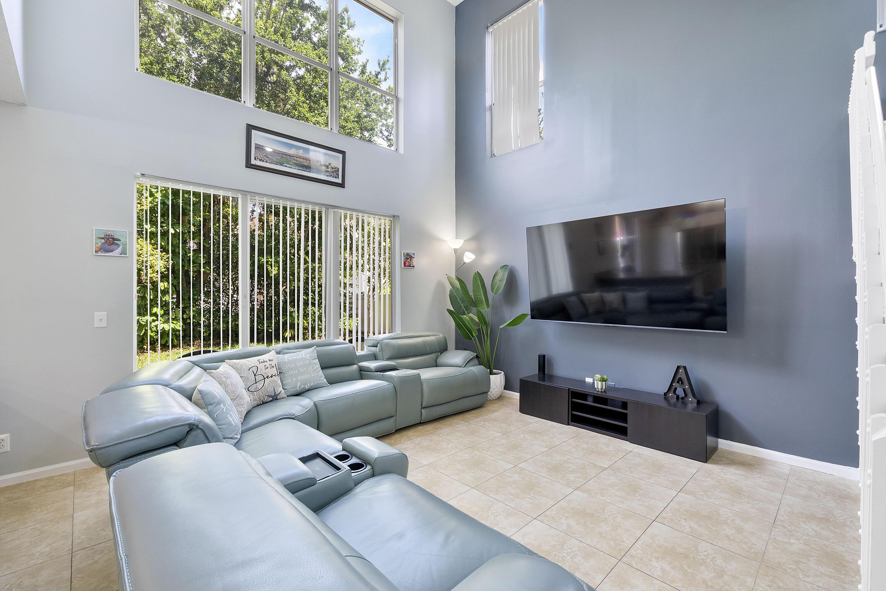 11221 NW 46th Drive, Coral Springs, FL 33076, Coral Springs - Photo 5