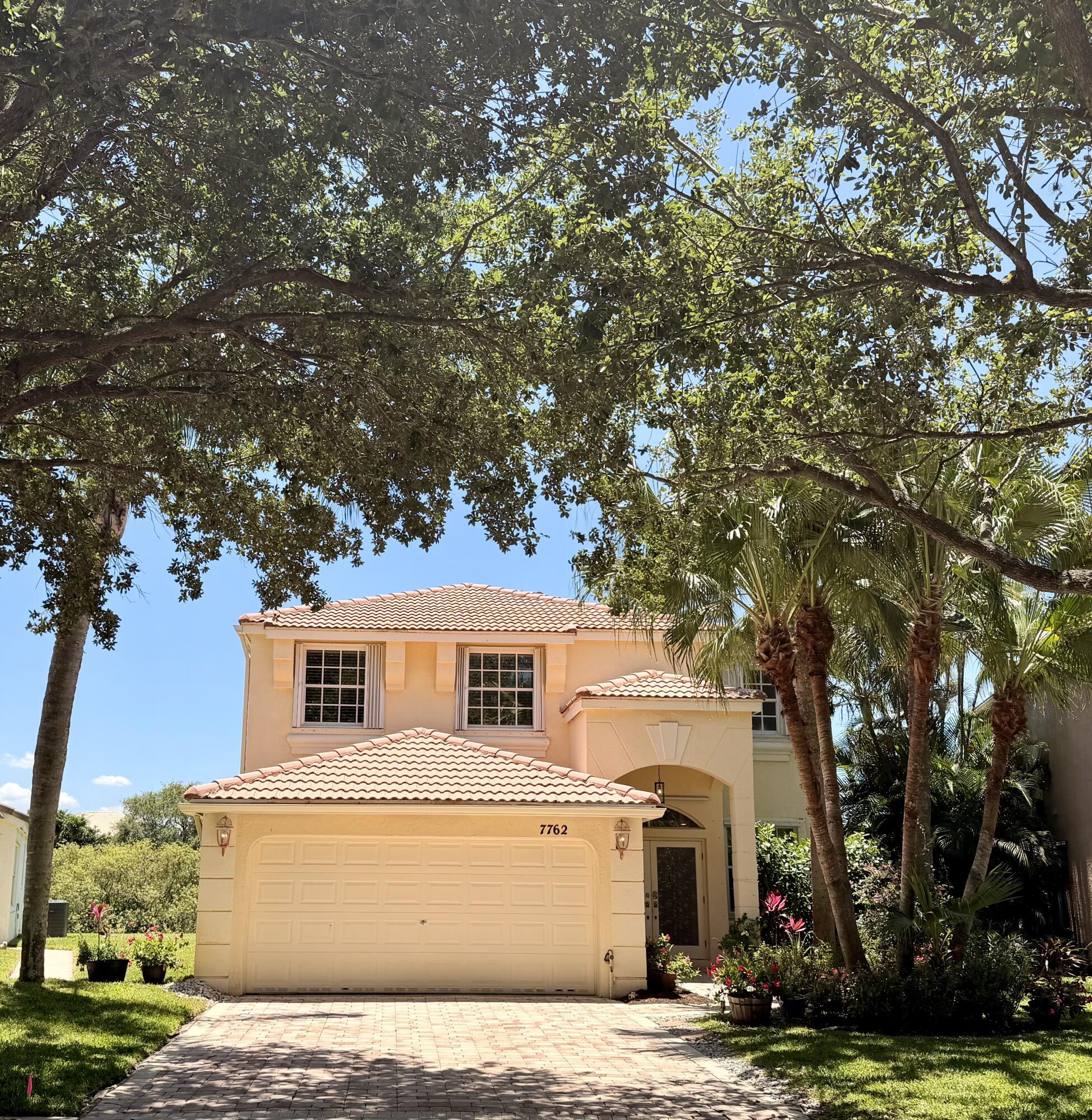 7762 Oak Grove Circle, Lake Worth, FL 33467, Lake Worth - Photo 2