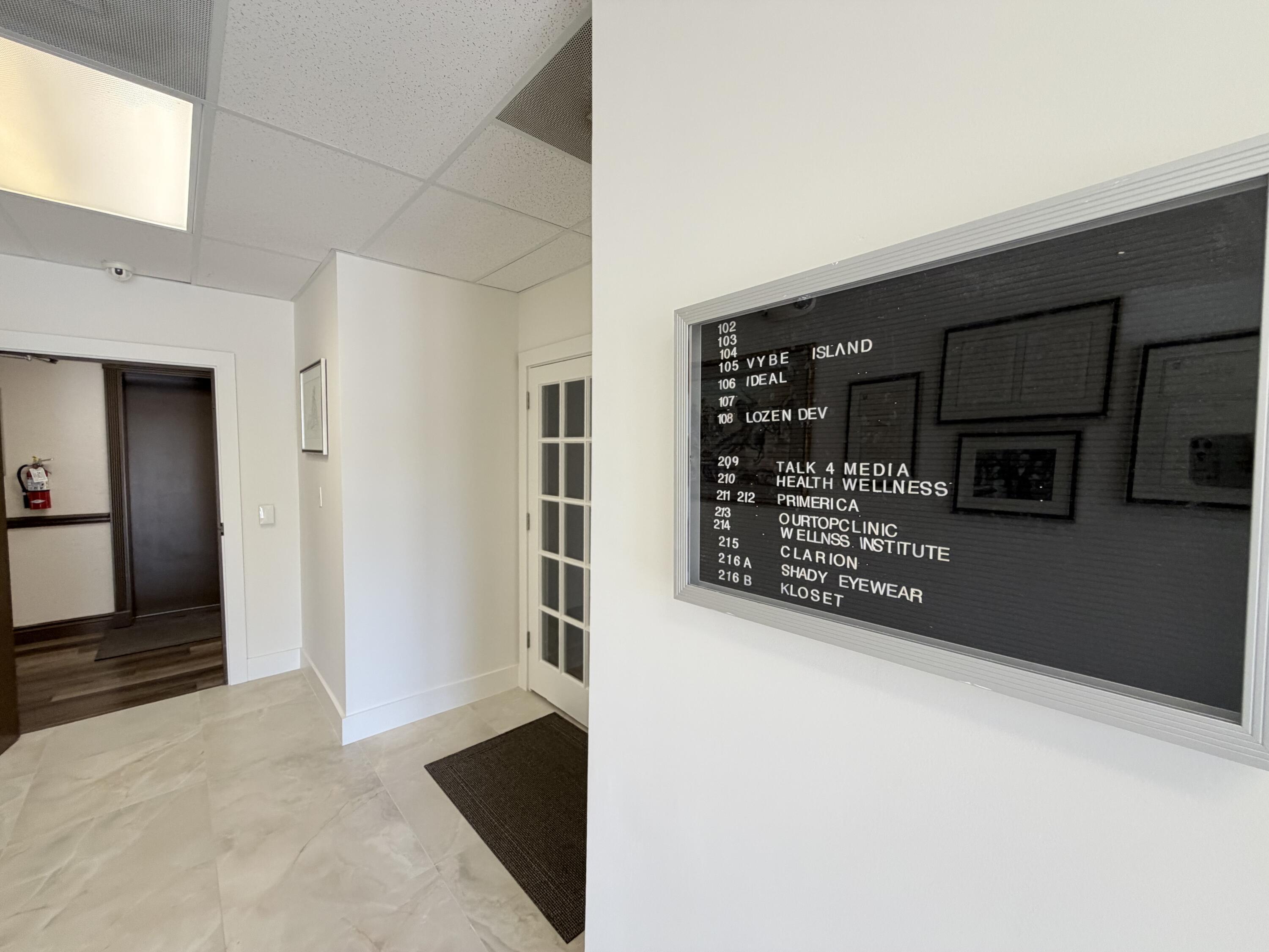 9112 N Fl A1aalt, North Palm Beach, FL 33403, North Palm Beach - Photo 2