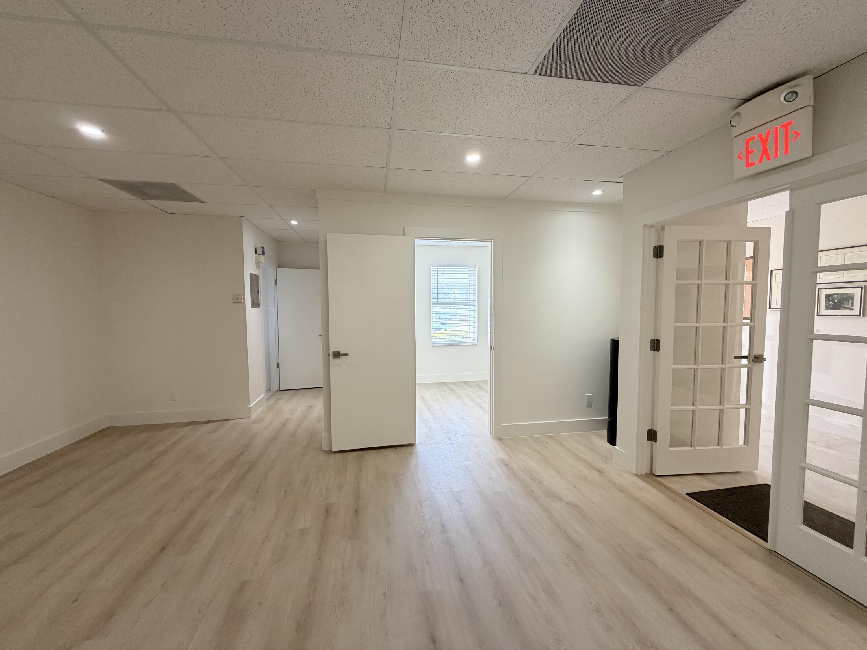 9112 N Fl A1aalt, North Palm Beach, FL 33403, North Palm Beach - Photo 5
