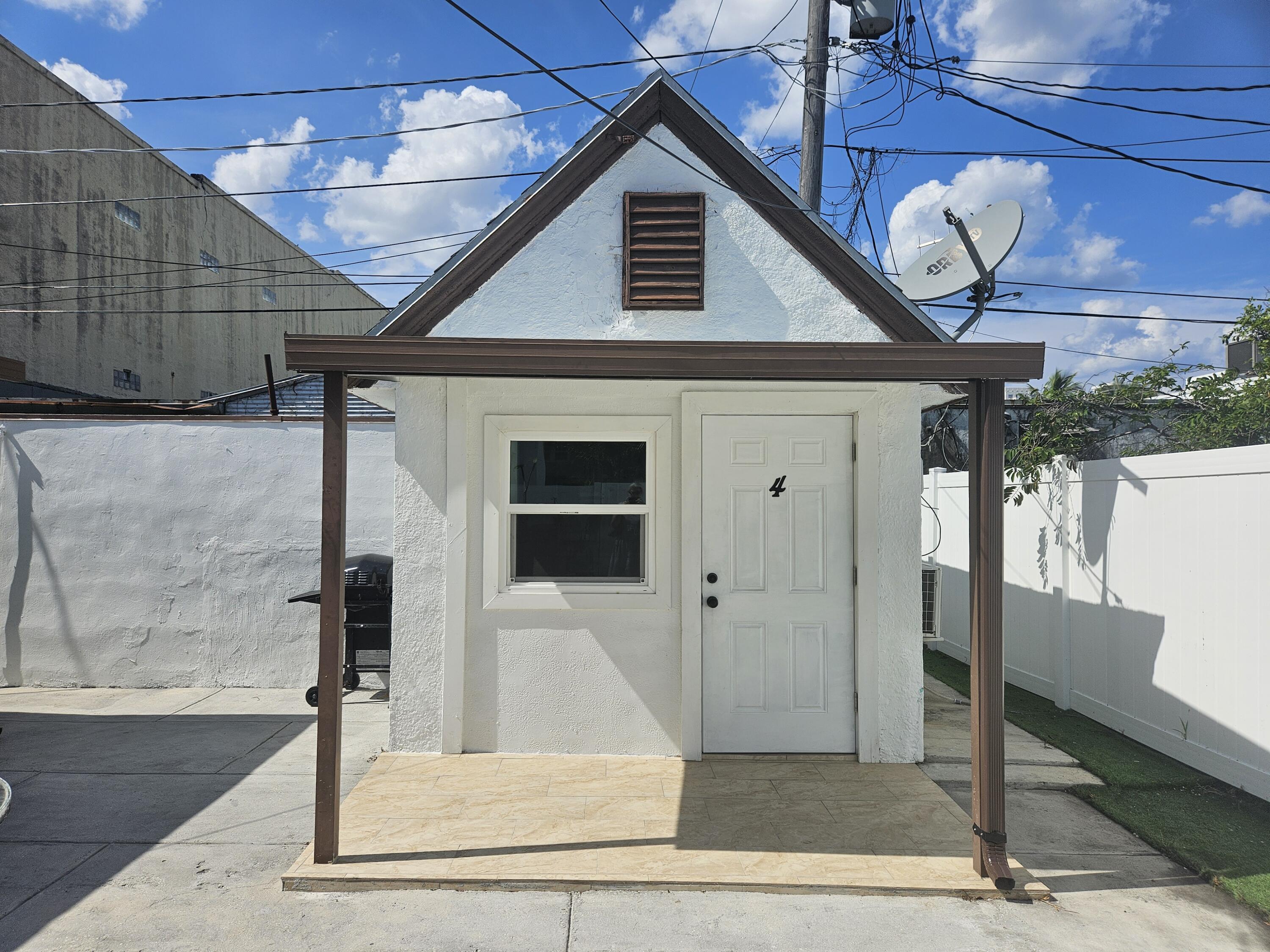 425 Ardmore Road 4, West Palm Beach, FL 33401, West Palm Beach