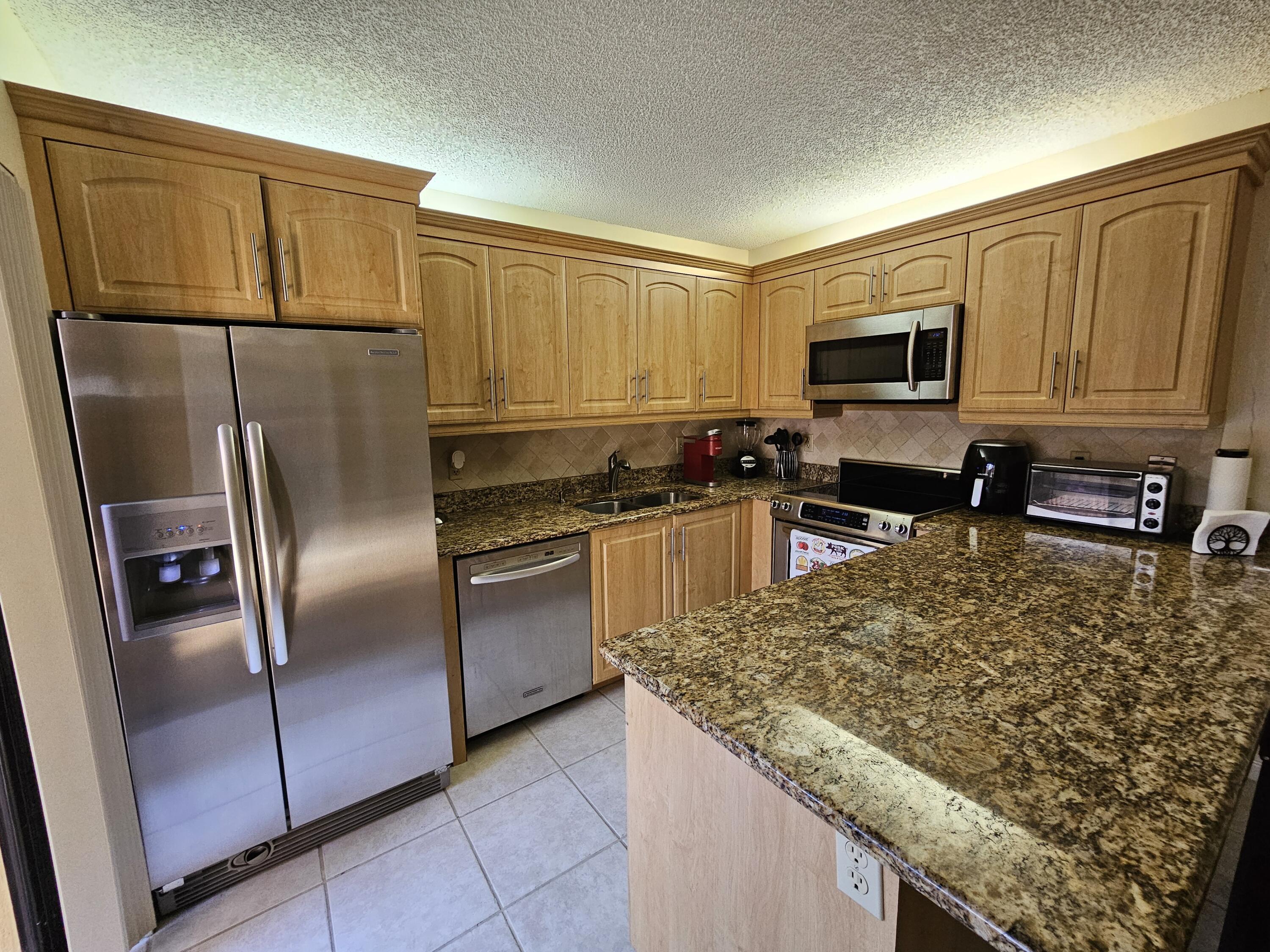 9982 NW 6th Court, Plantation, FL 33324, Plantation - Photo 2