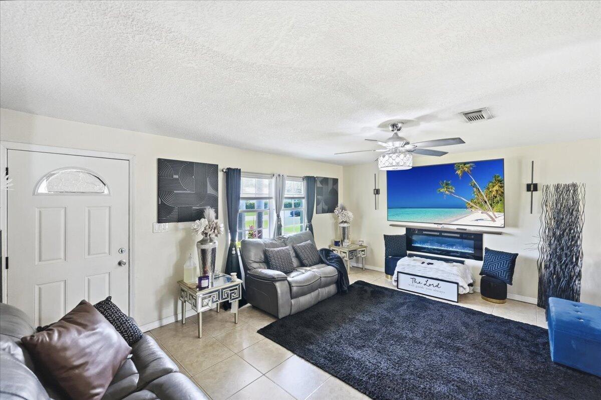 6602 Fort Walton Avenue, Fort Pierce, FL 34951, Fort Pierce - Photo 4