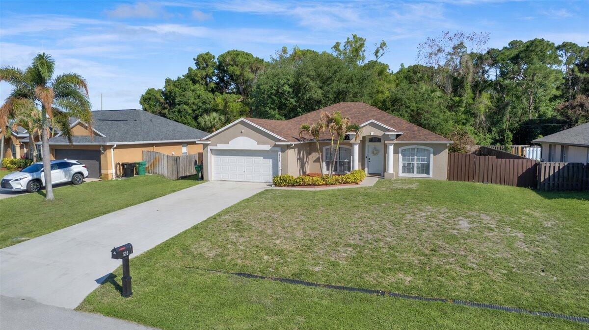 538 SW Comet Terrace, Port St. Lucie, FL 34953, Port St. Lucie - Photo 2