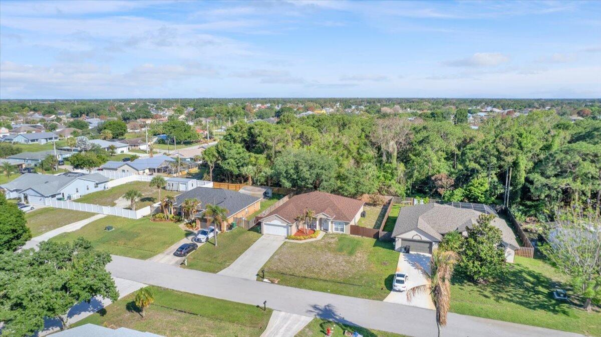 538 SW Comet Terrace, Port St. Lucie, FL 34953, Port St. Lucie - Photo 4