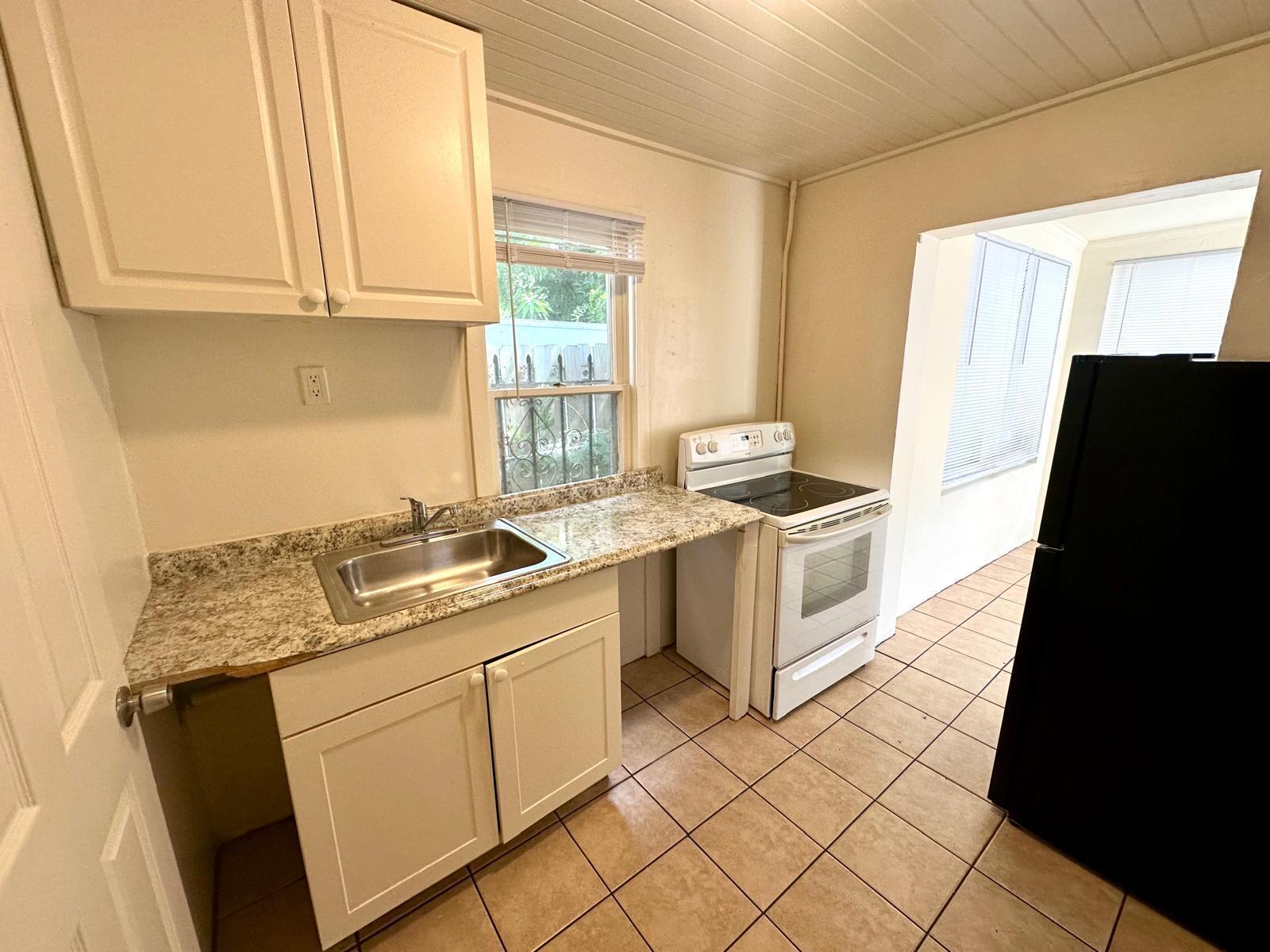 633 40th Street, West Palm Beach, FL 33407, West Palm Beach - Photo 4