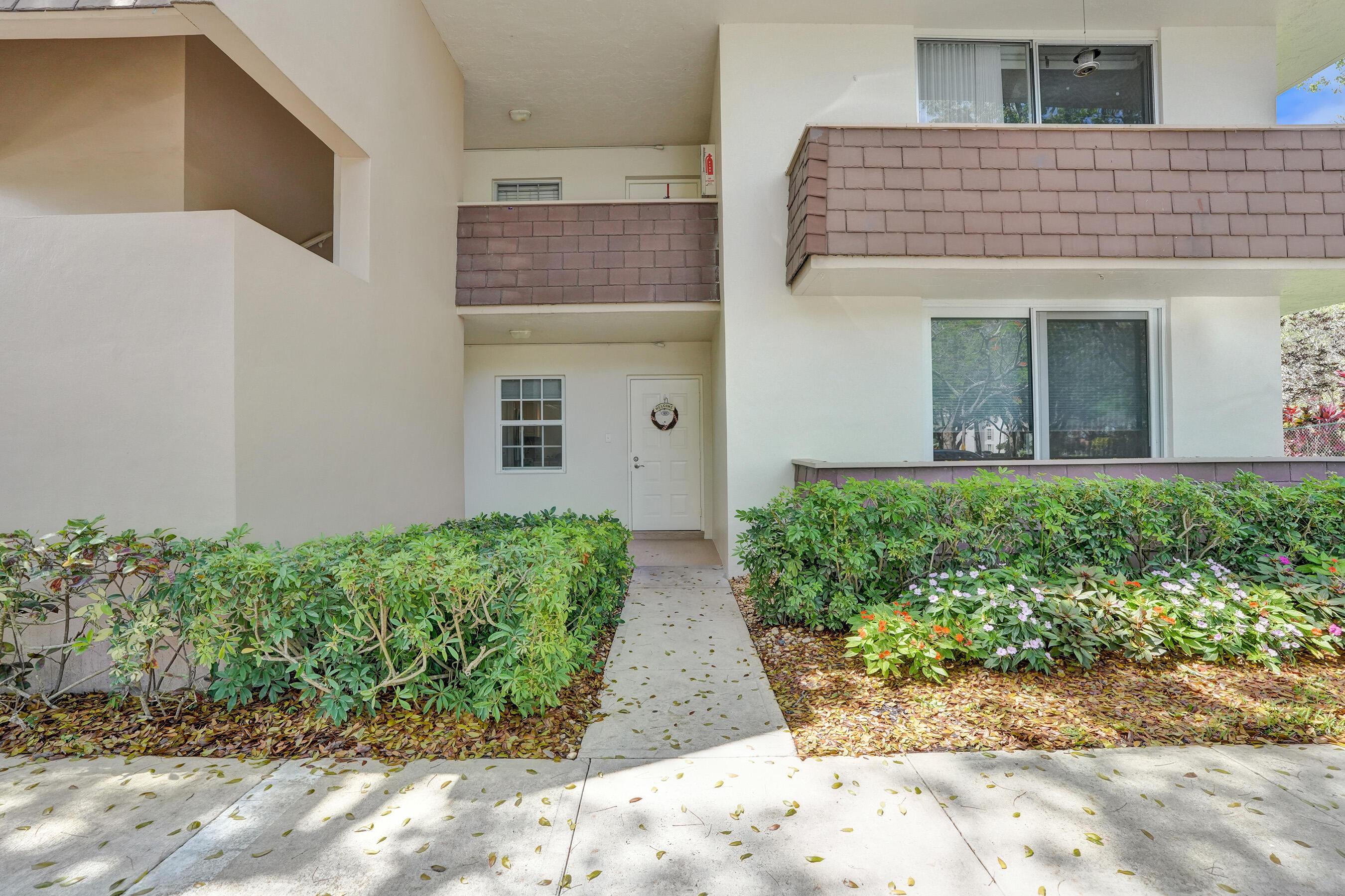 3621 Oaks Clubhouse Drive 101, Pompano Beach, FL 33069, Pompano Beach