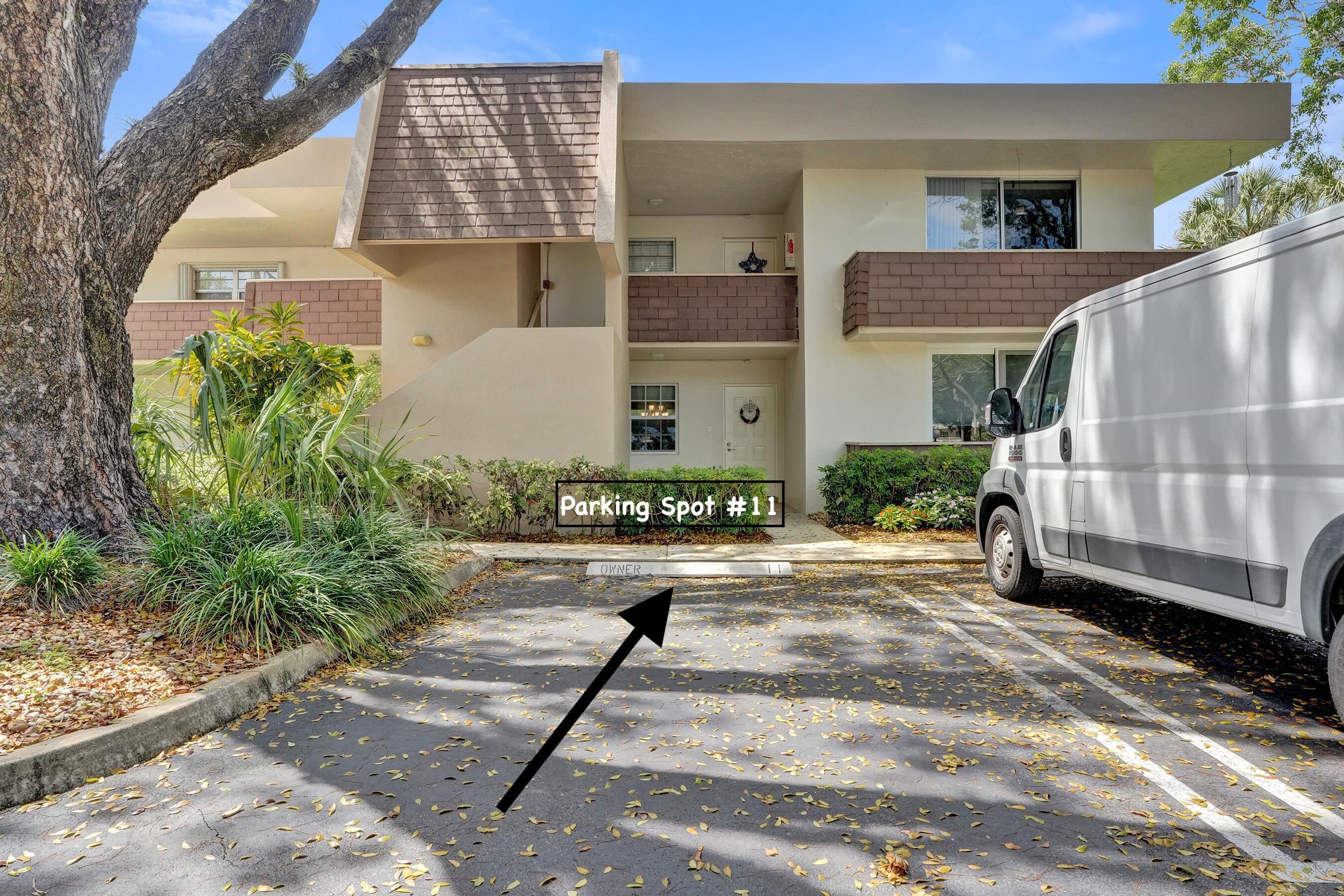 3621 Oaks Clubhouse Drive 101, Pompano Beach, FL 33069, Pompano Beach - Photo 4