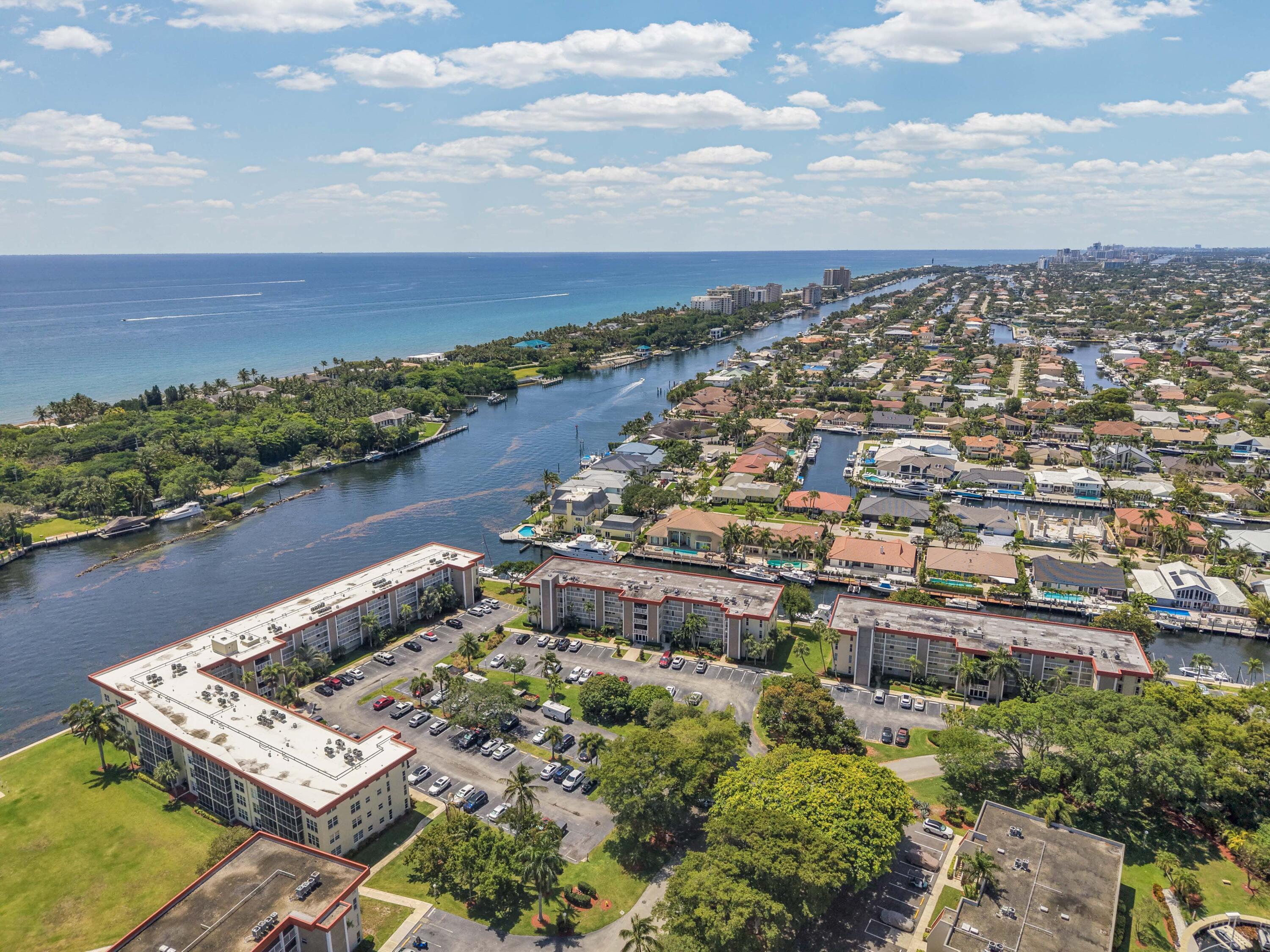 3050 NE 48th Court 305, Lighthouse Point, FL 33064, Lighthouse Point - Photo 2