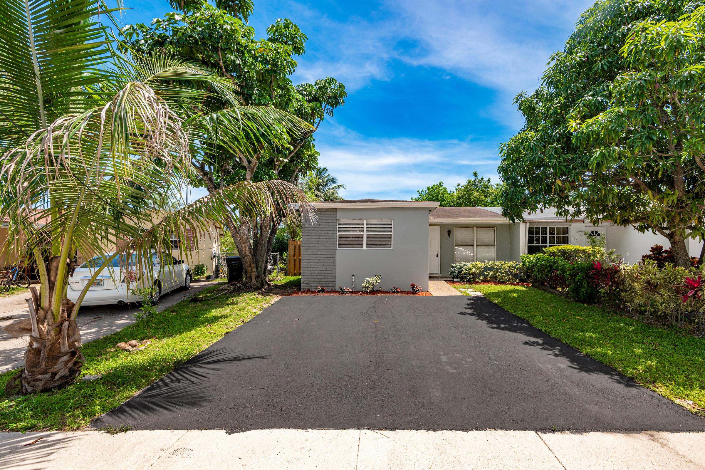 6560 SW 20th Street, North Lauderdale, FL 33068, North Lauderdale