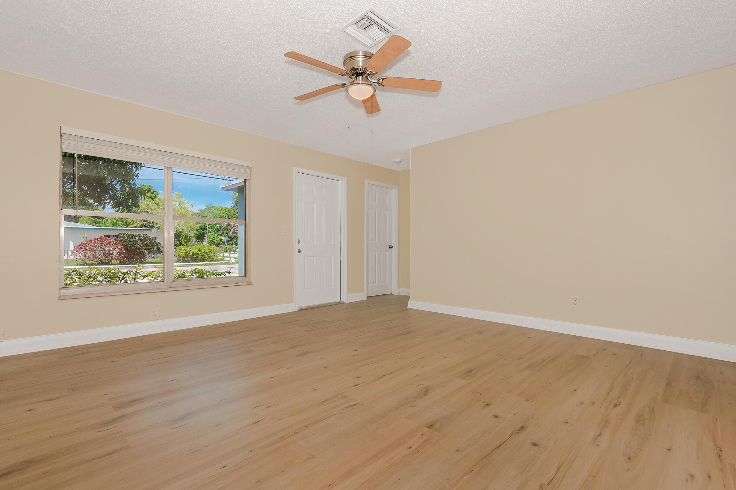 6560 SW 20th Street, North Lauderdale, FL 33068, North Lauderdale - Photo 5