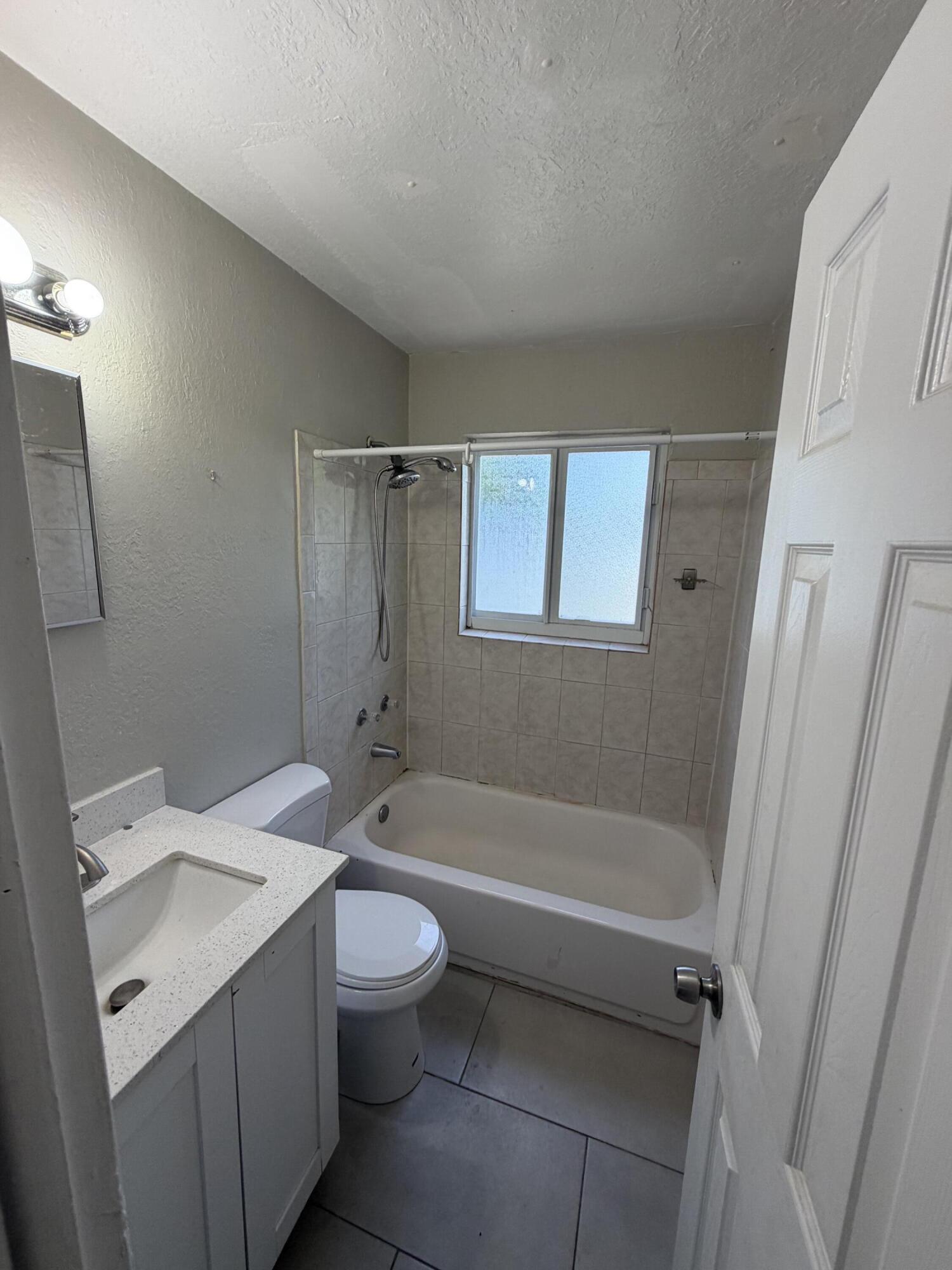 716 22nd Street B, West Palm Beach, FL 33407, West Palm Beach - Photo 4
