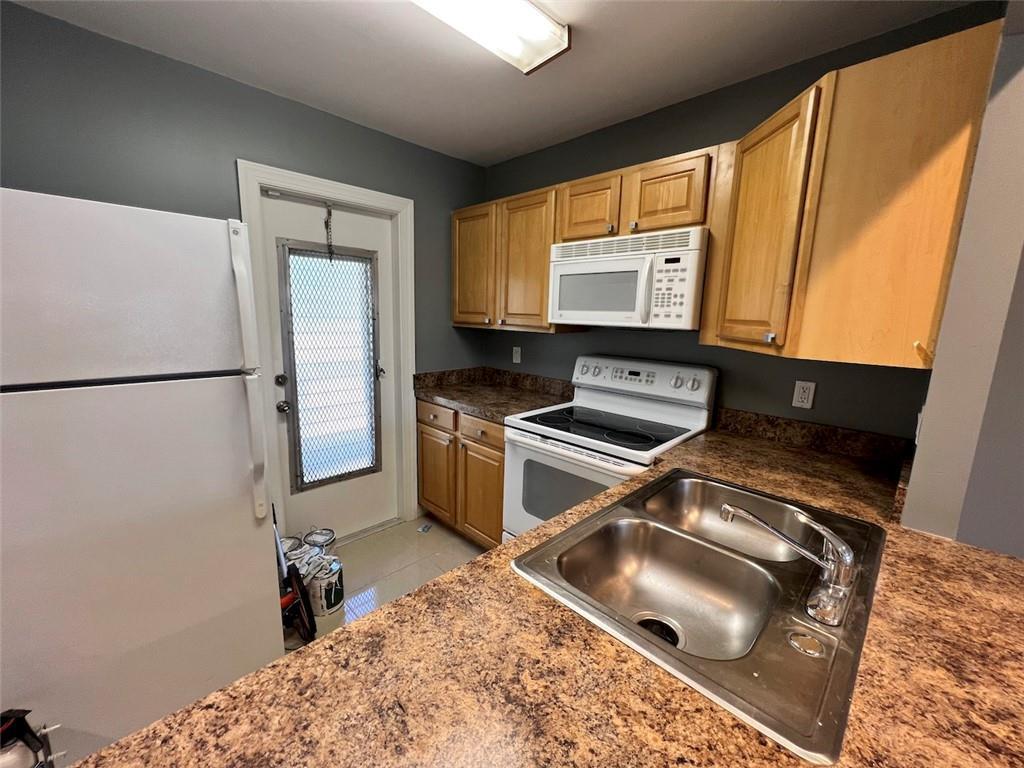 610 SE 2nd Avenue L21, Deerfield Beach, FL 33441, Deerfield Beach - Photo 3