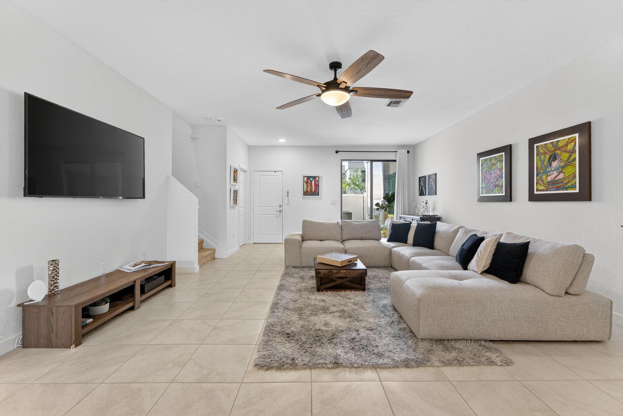 527 NW 17th Street, Fort Lauderdale, FL 33311, Fort Lauderdale - Photo 5