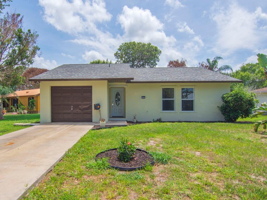 4065 46th Lane, Vero Beach, FL 32967, Vero Beach - Photo 2