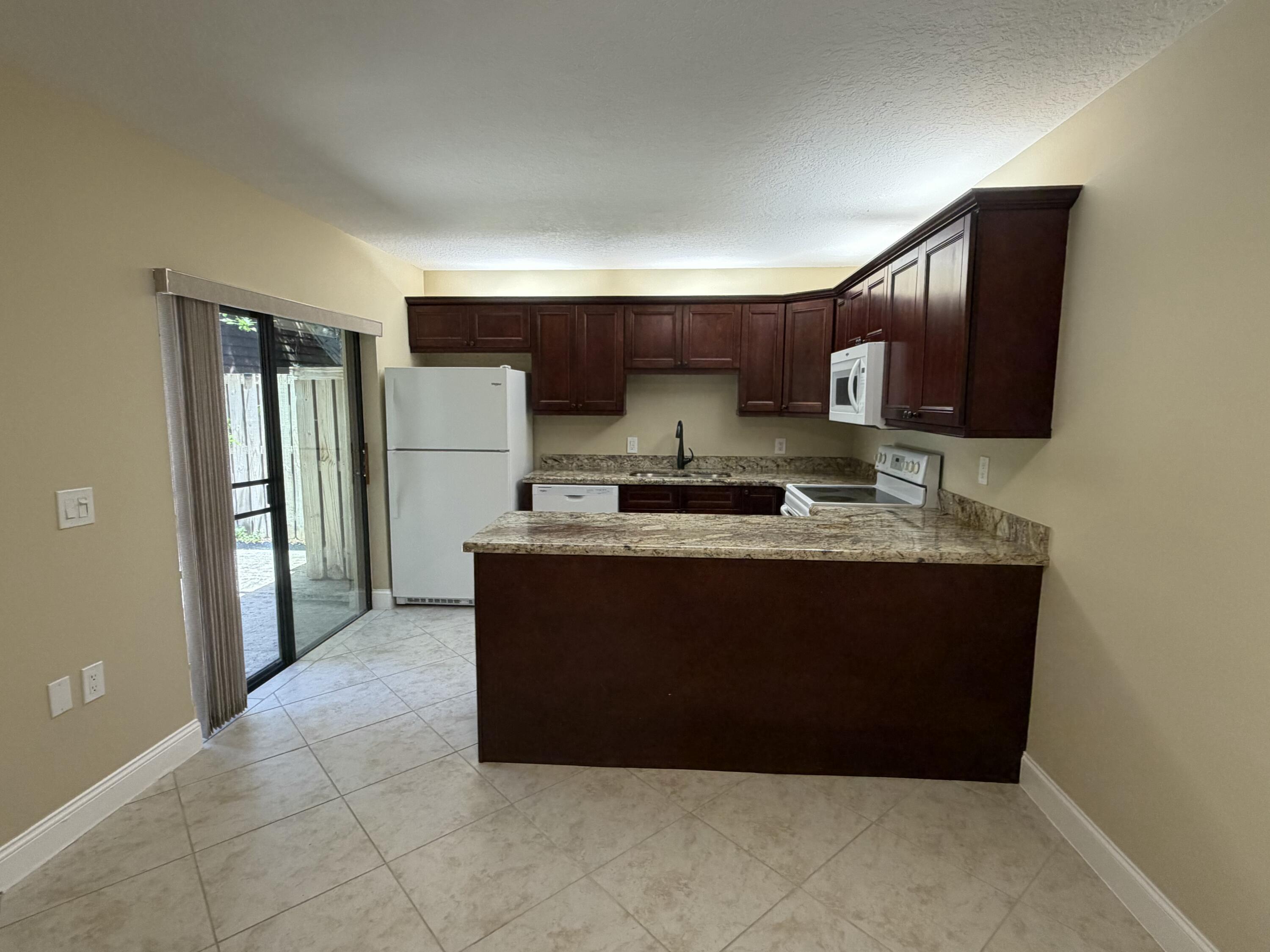 2407 24th Lane, Palm Beach Gardens, FL 33418, Palm Beach Gardens - Photo 2