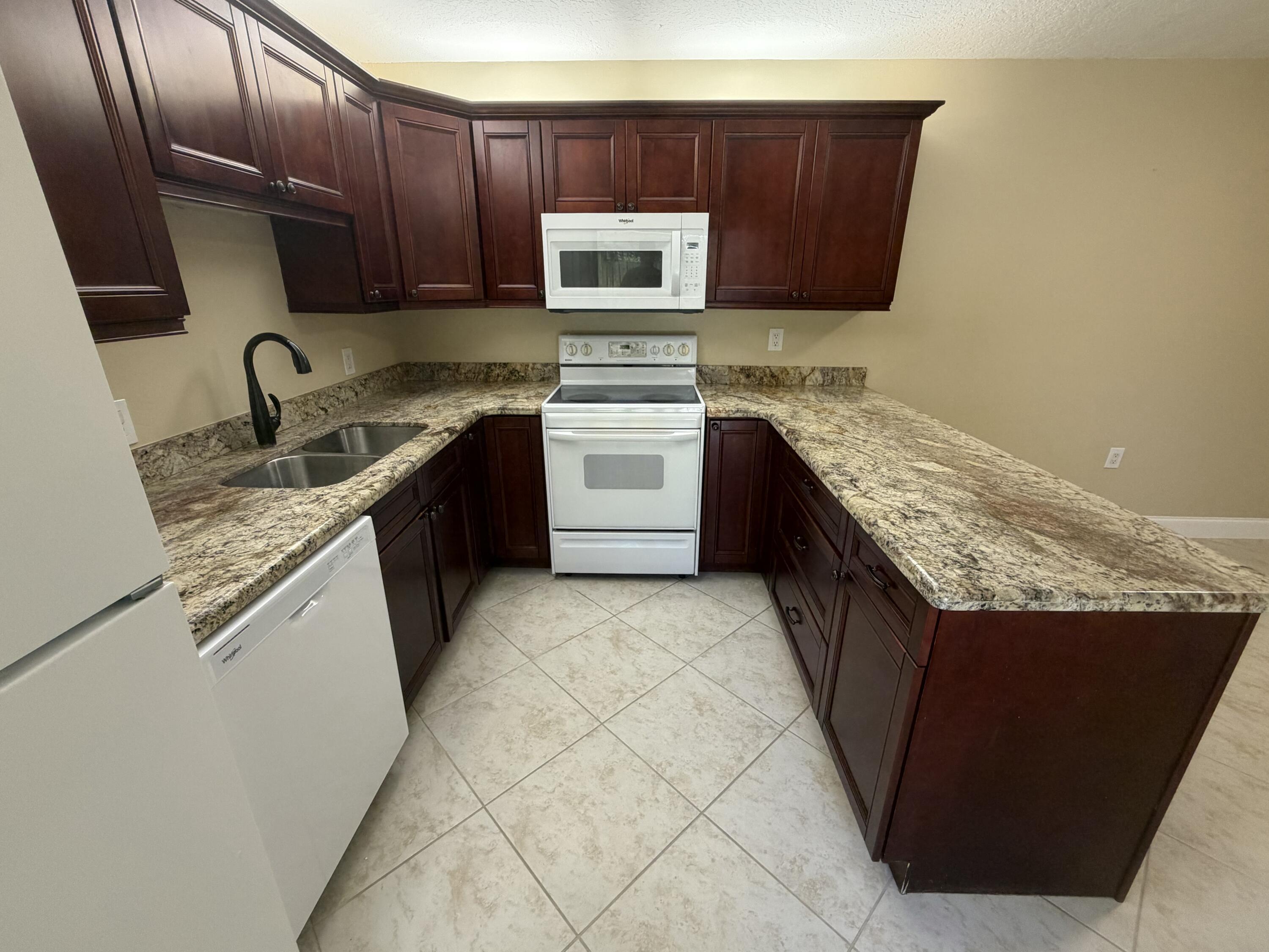 2407 24th Lane, Palm Beach Gardens, FL 33418, Palm Beach Gardens - Photo 3