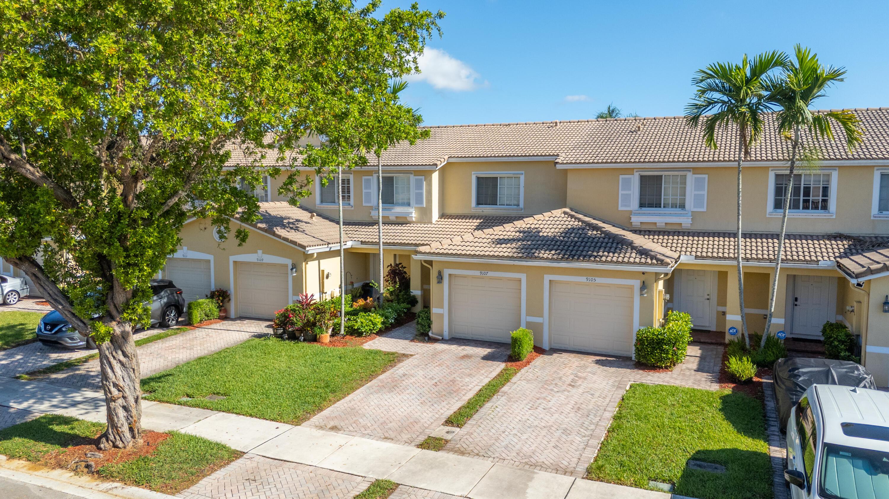 9107 Chambers Street 9107, Tamarac, FL 33321, Tamarac - Photo 3