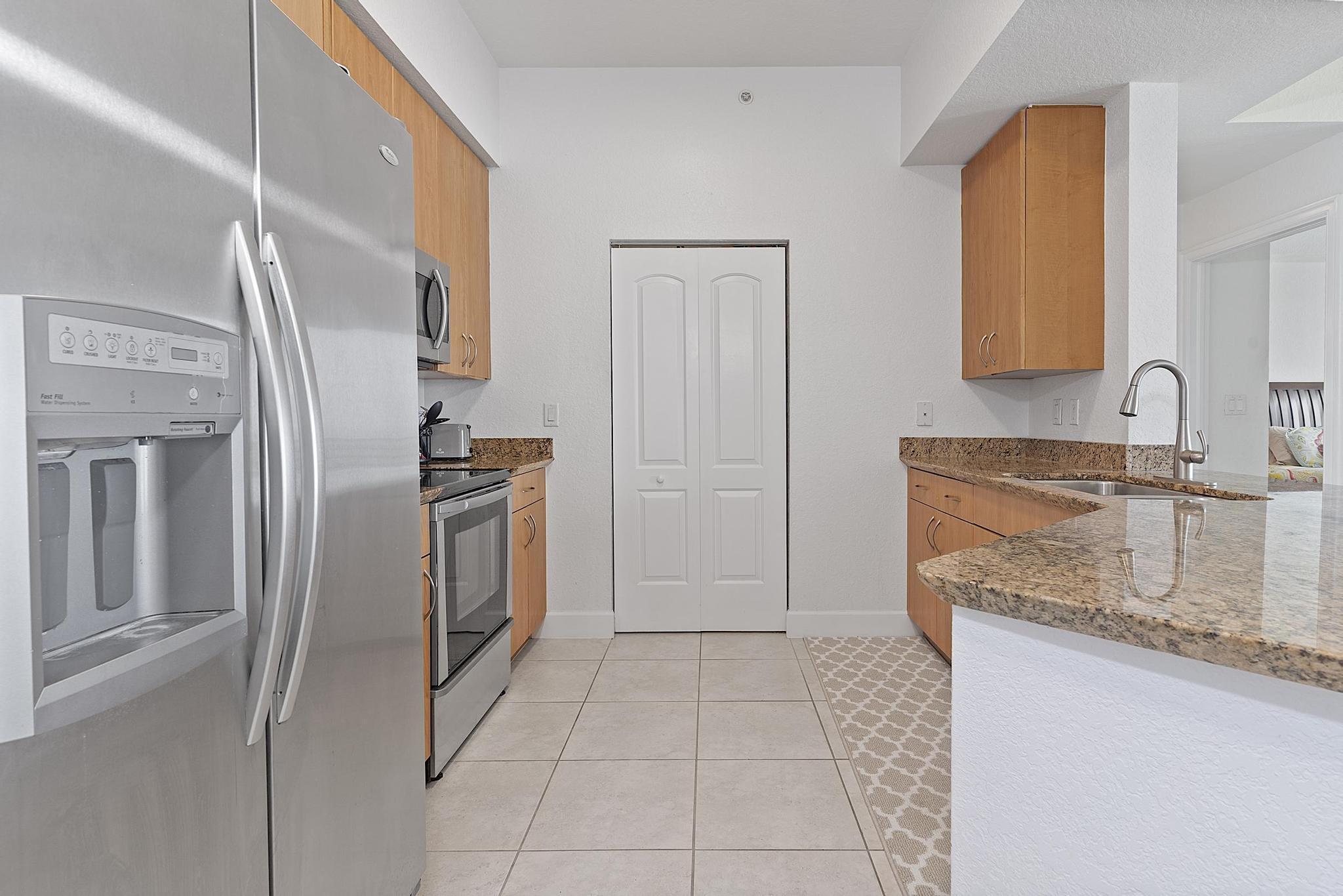 1830 Radius Drive 1219, Hollywood, FL 33020, Hollywood - Photo 3