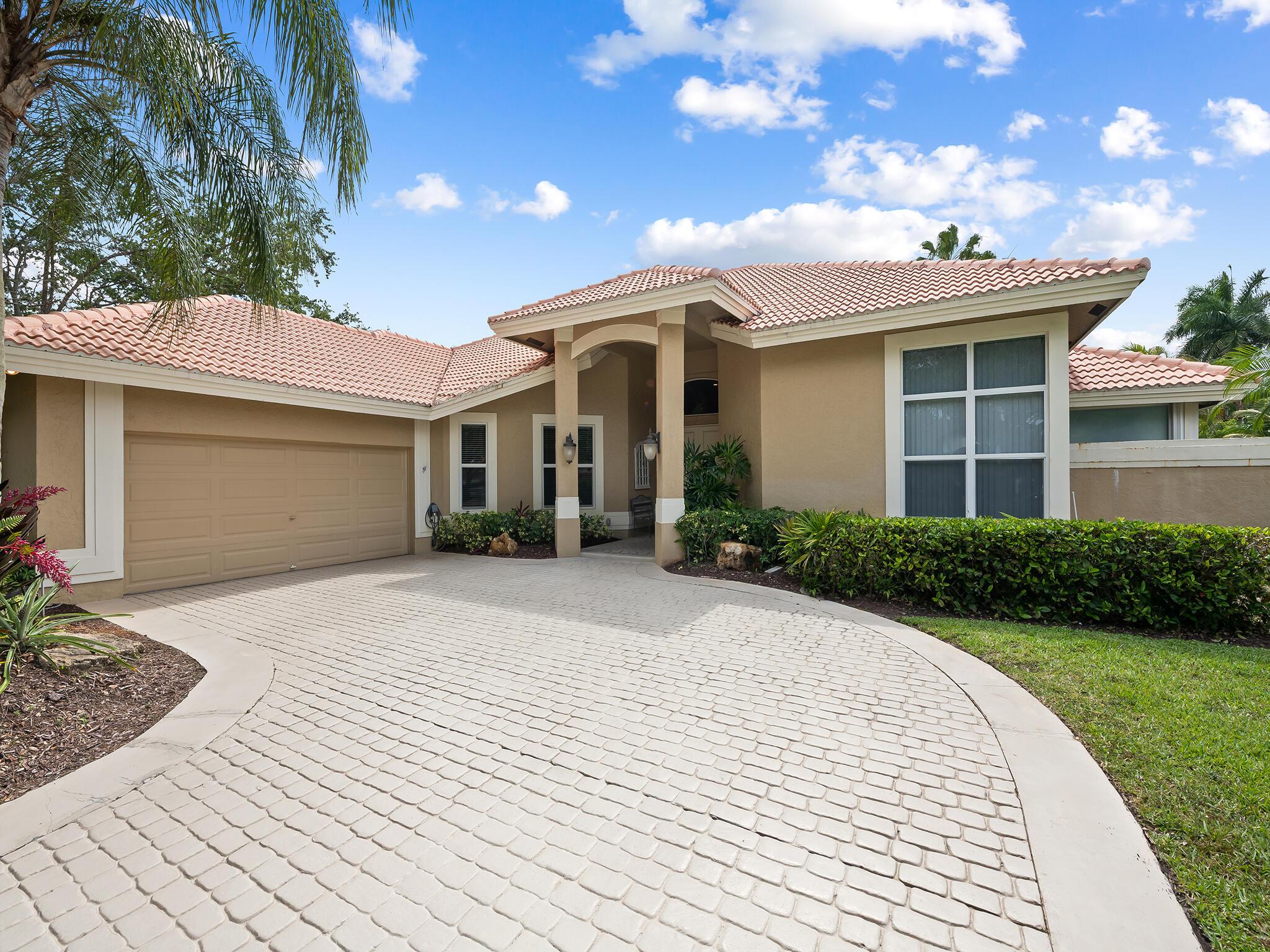 1207 Manor Drive S, Weston, FL 33326, Weston - Photo 4