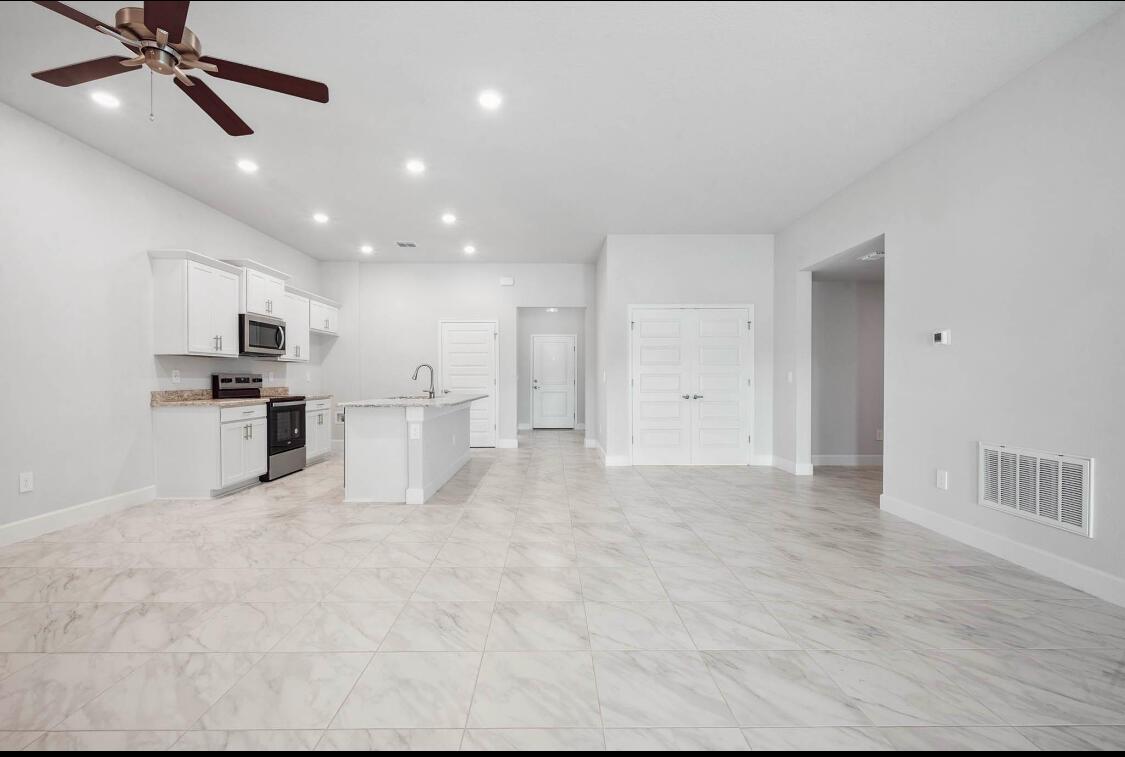 8605 Giovanni Avenue, Fort Pierce, FL 34951, Fort Pierce - Photo 5