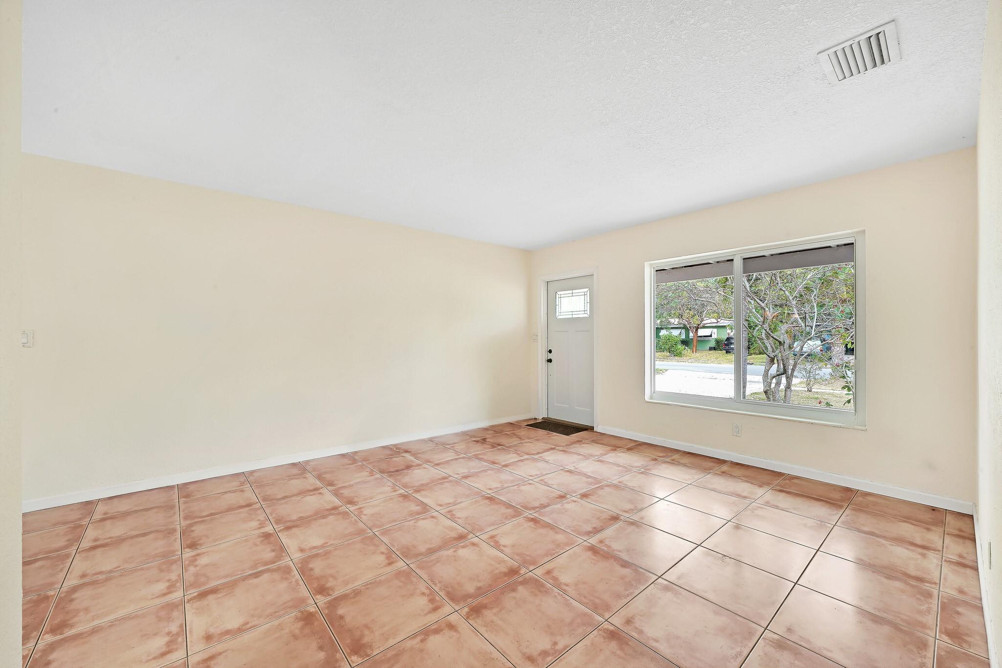 1101 SW 1st Avenue, Pompano Beach, FL 33060, Pompano Beach - Photo 5
