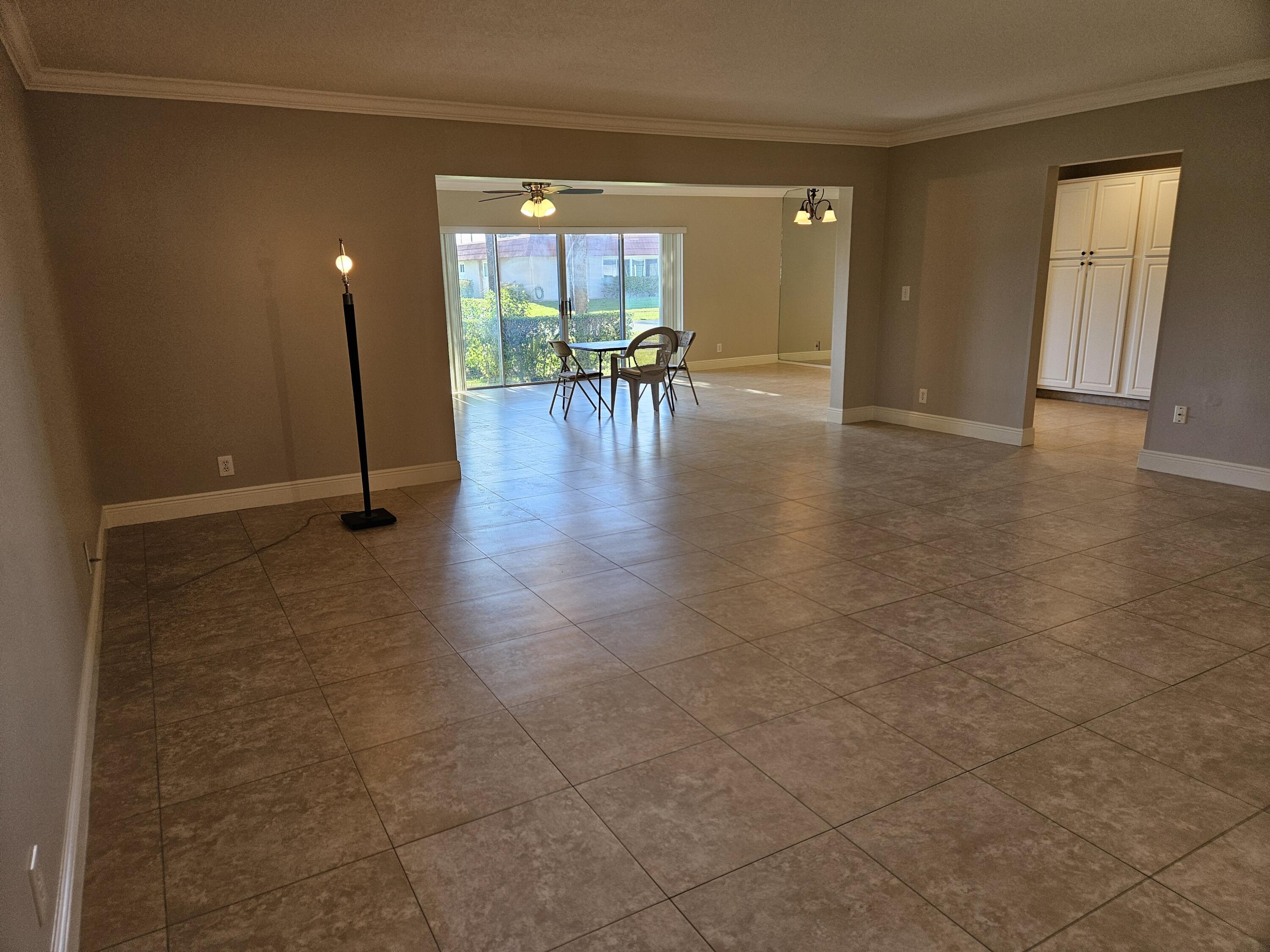 2886 E Fernley Dr Drive E 1, West Palm Beach, FL 33415, West Palm Beach - Photo 4