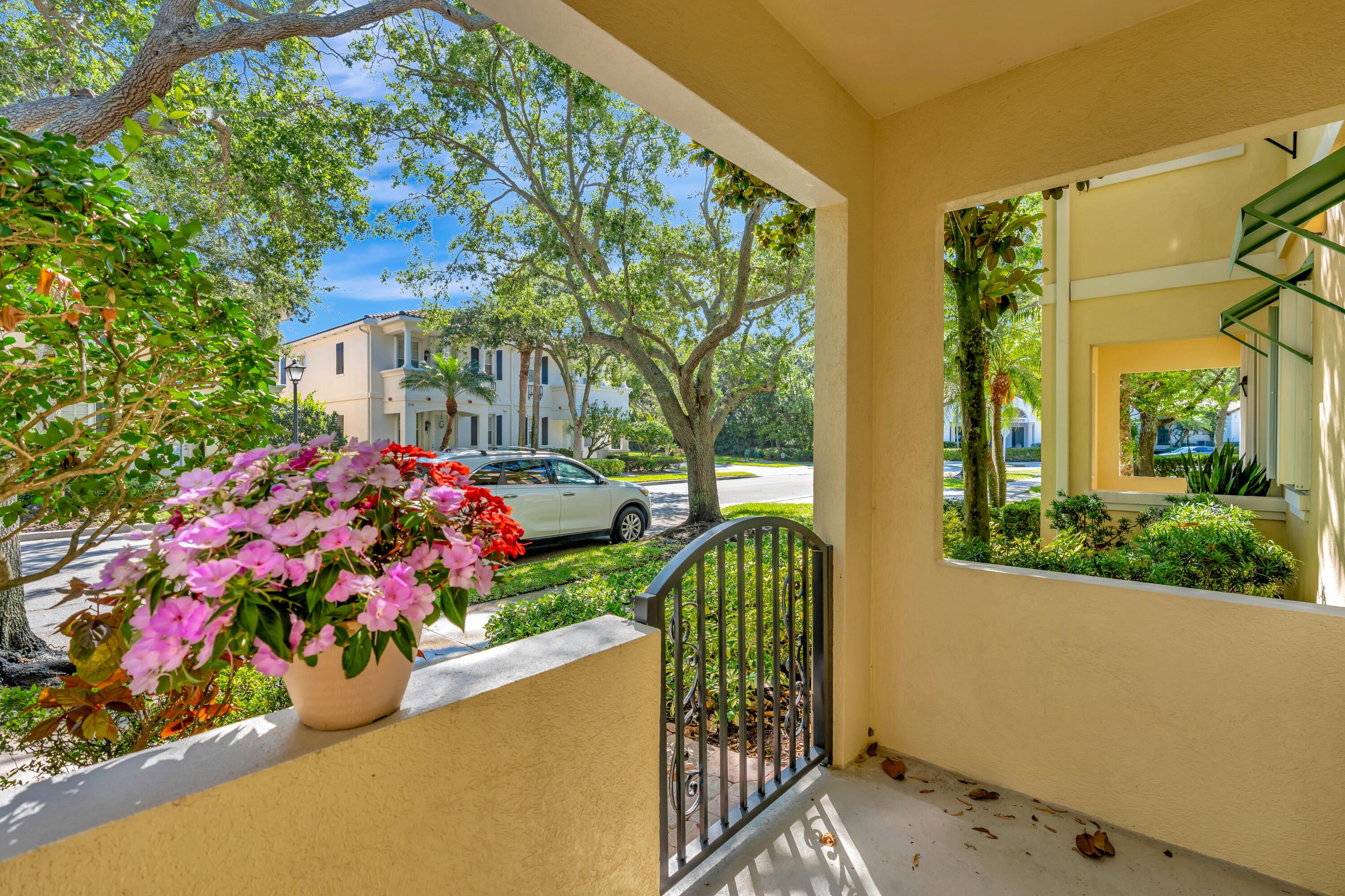 216 Barcelona Drive, Jupiter, FL 33458, Jupiter - Photo 4