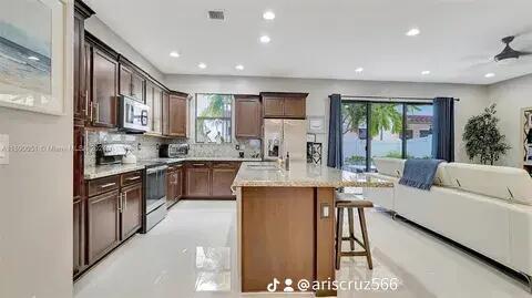 20908 NW 1st Drive, Pembroke Pines, FL 33029, Pembroke Pines - Photo 3