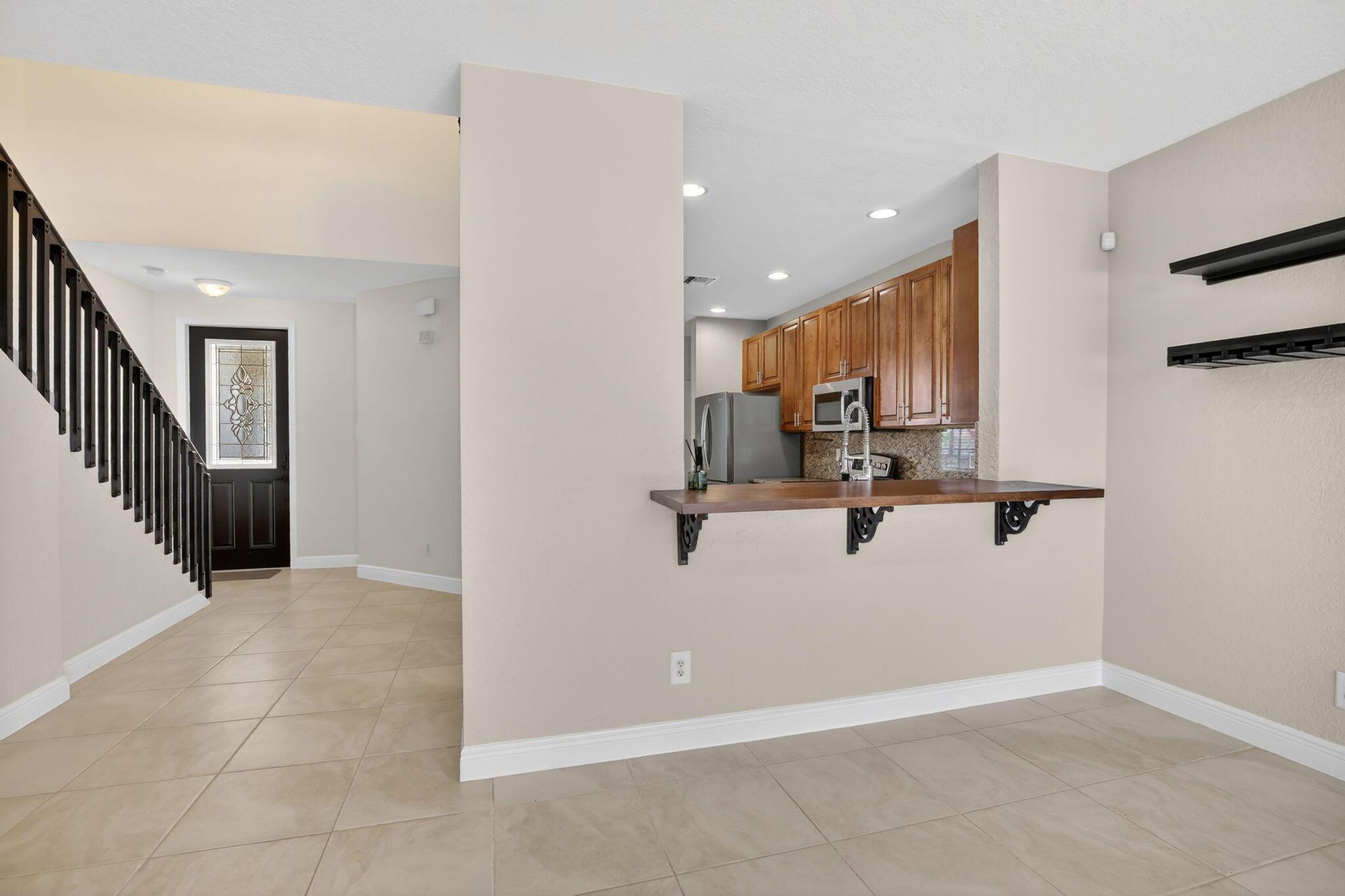 9761 Darlington Place, Cooper City, FL 33328, Cooper City - Photo 4