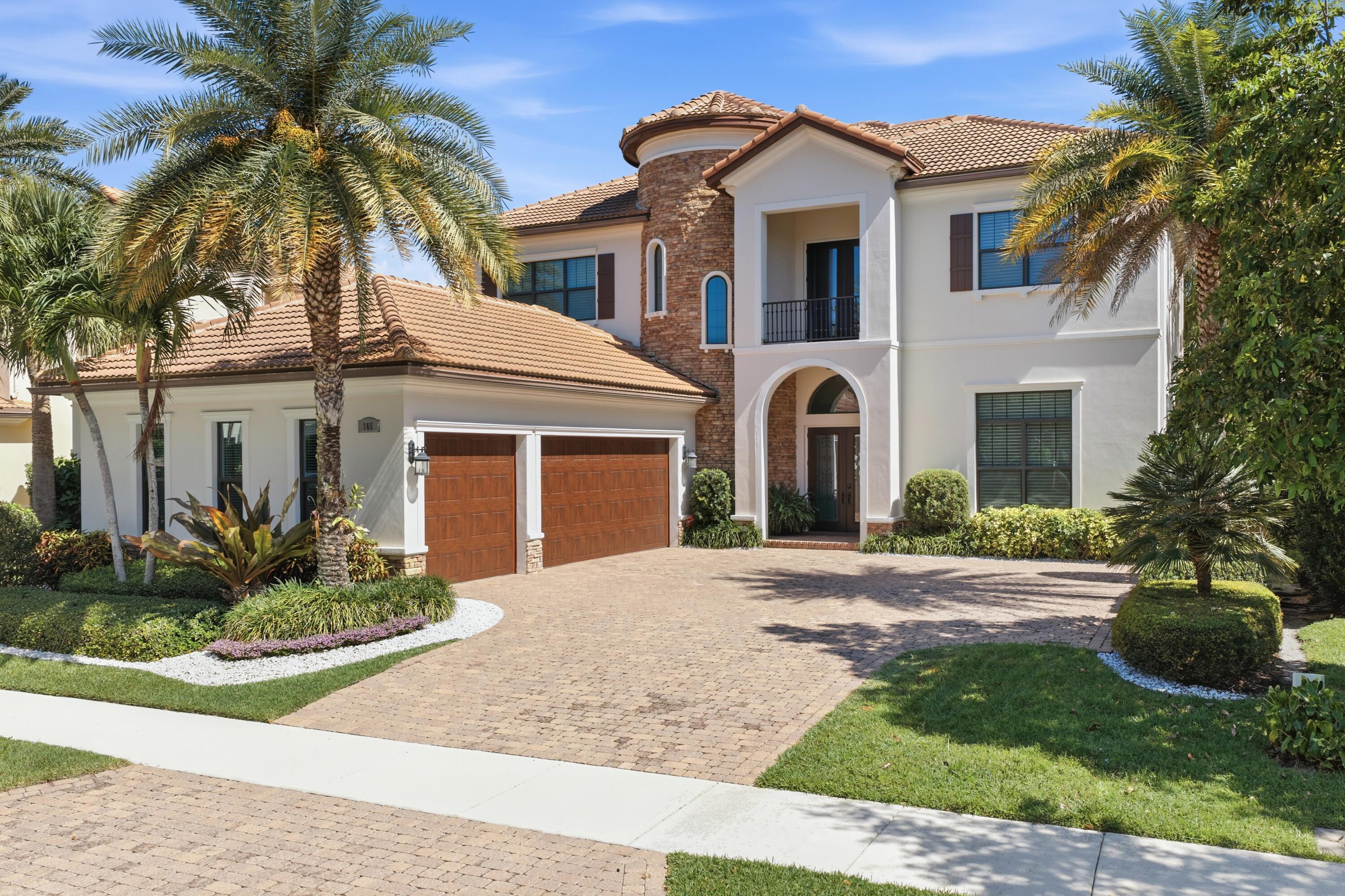 165 Gardenia Isle Drive, Palm Beach Gardens, FL 33418, Palm Beach Gardens - Photo 2