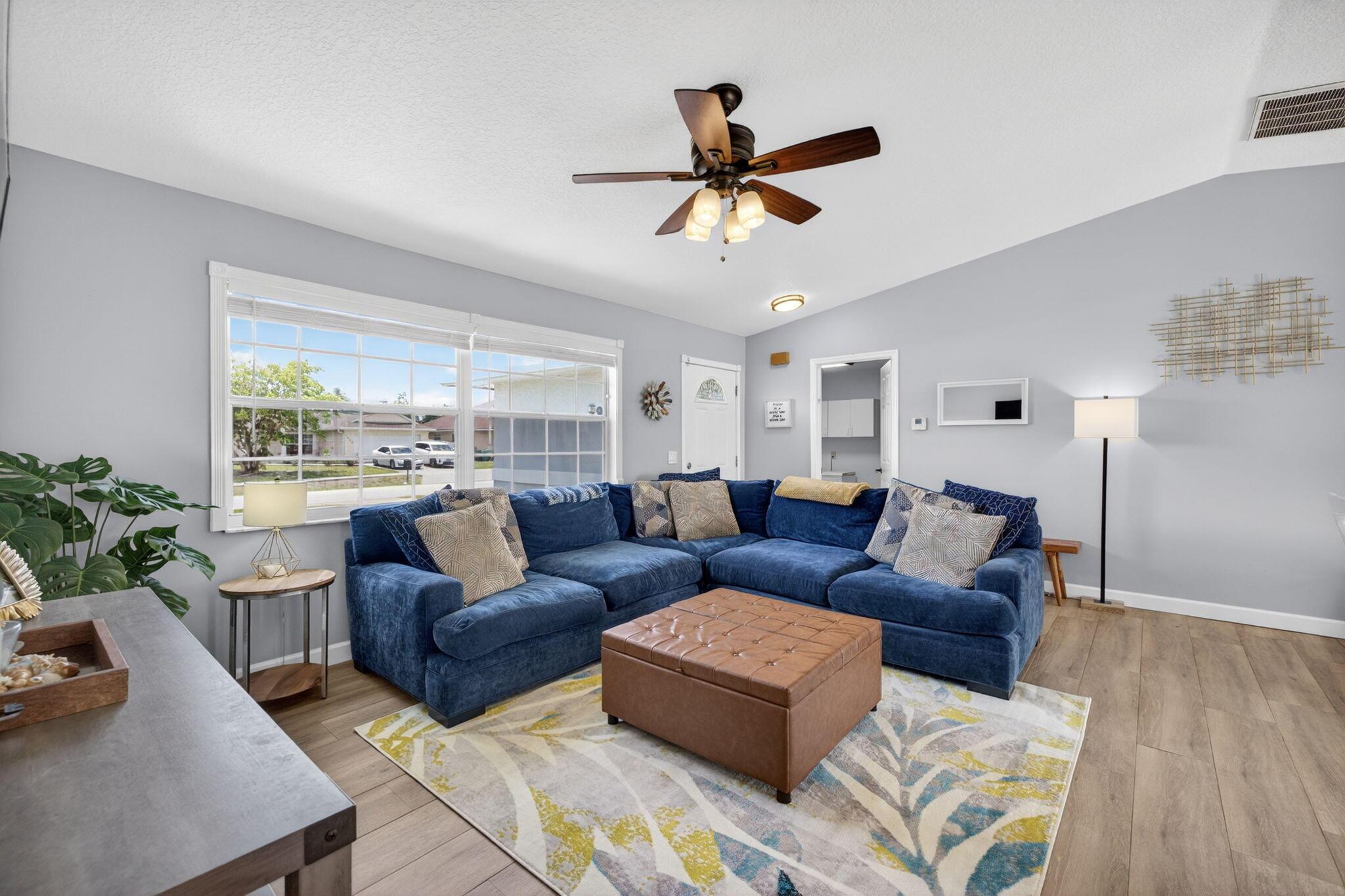 1031 SW Idol Avenue, Port St. Lucie, FL 34953, Port St. Lucie - Photo 5