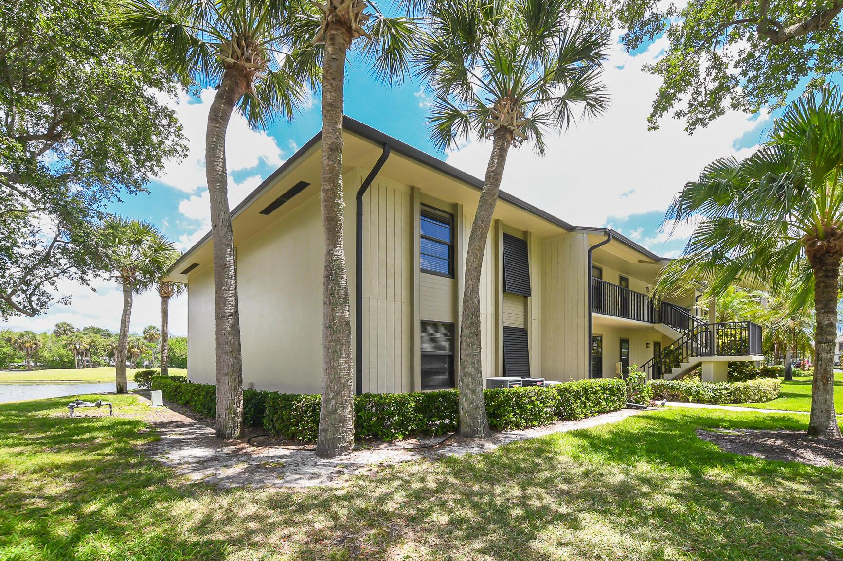 20 Plantation Drive 101, Vero Beach, FL 32966, Vero Beach - Photo 3
