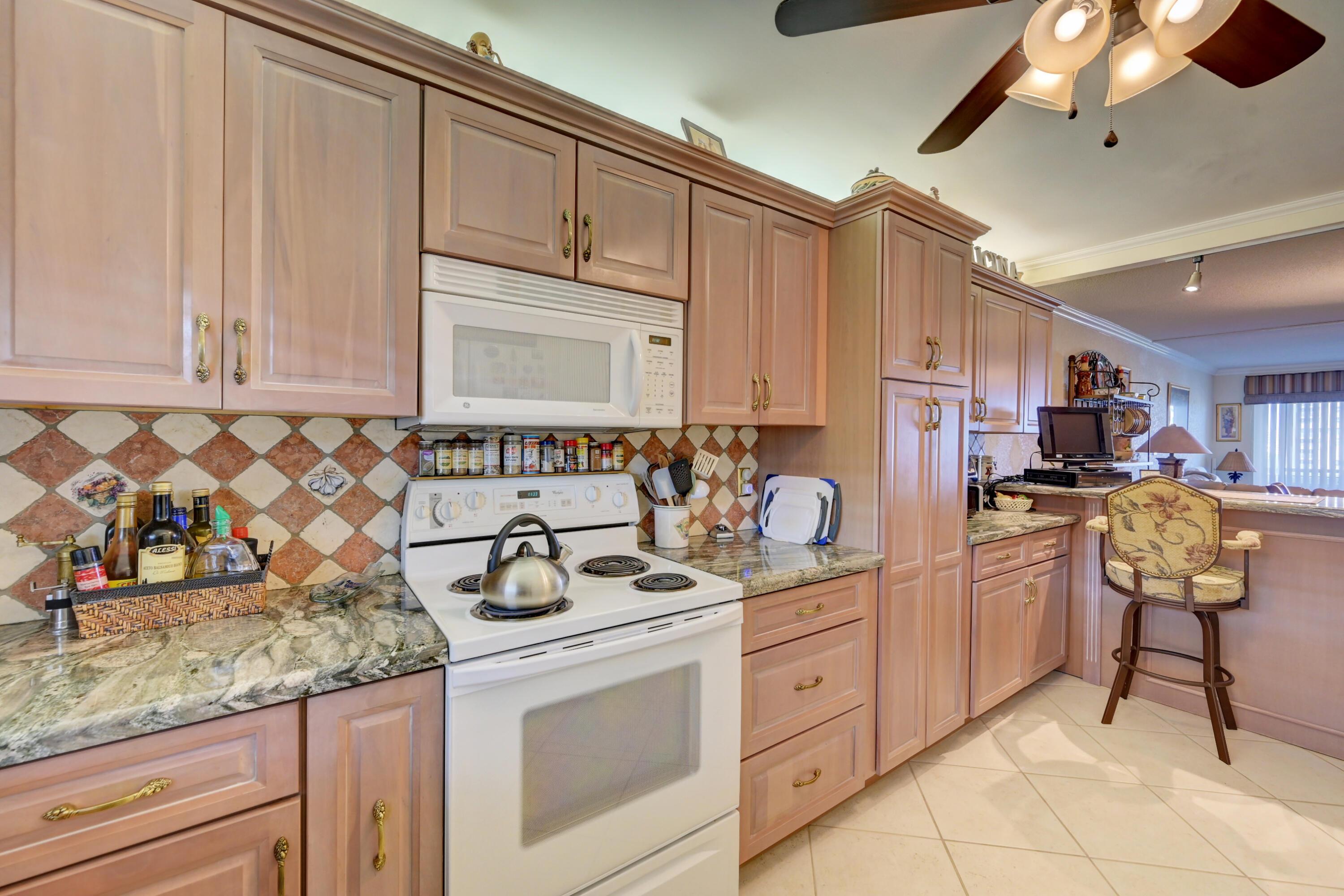 401 Briny Avenue 708, Pompano Beach, FL 33062, Pompano Beach - Photo 4