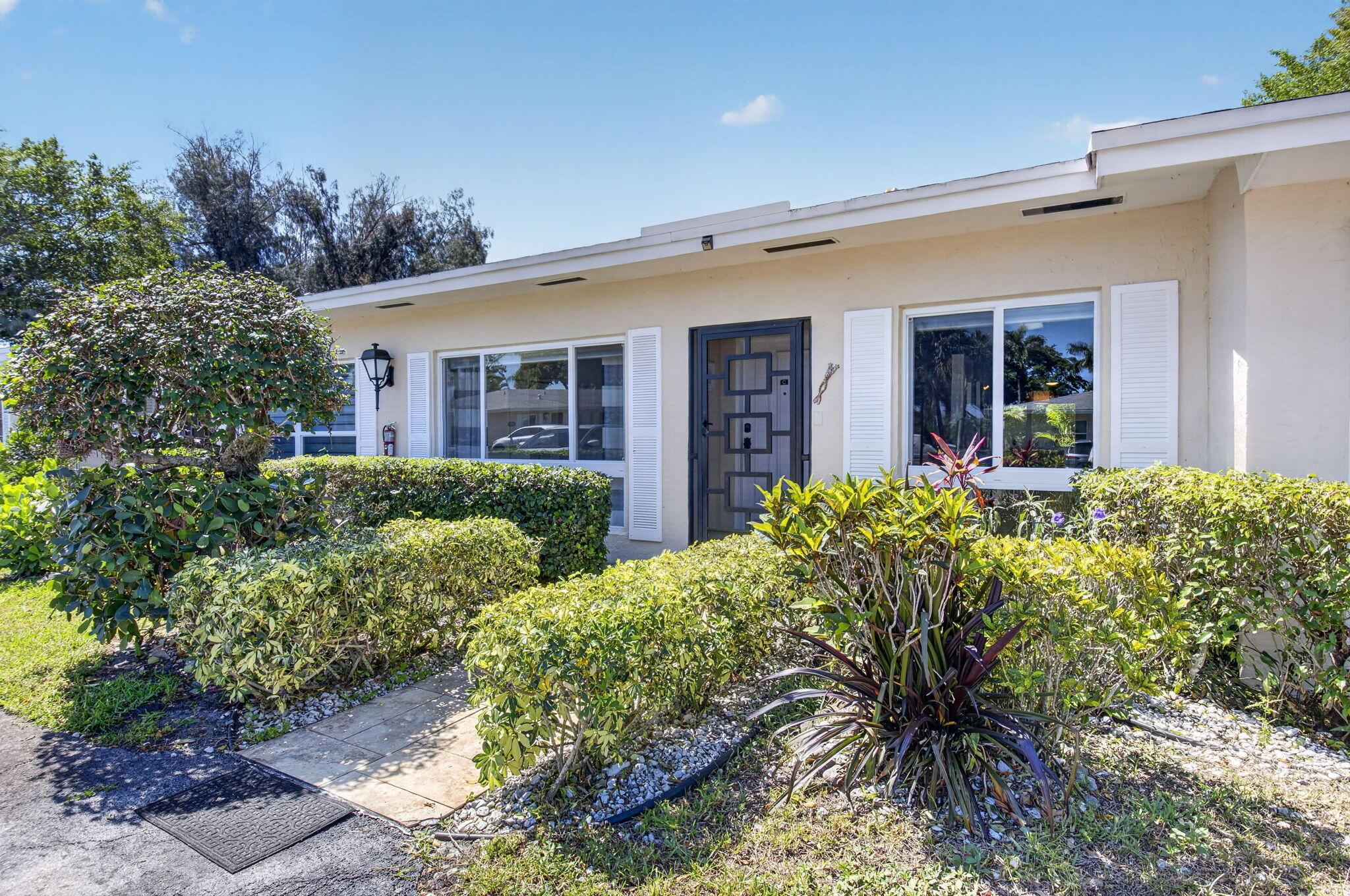 13740 Vía Flora C, Delray Beach, FL 33484, Delray Beach - Photo 3