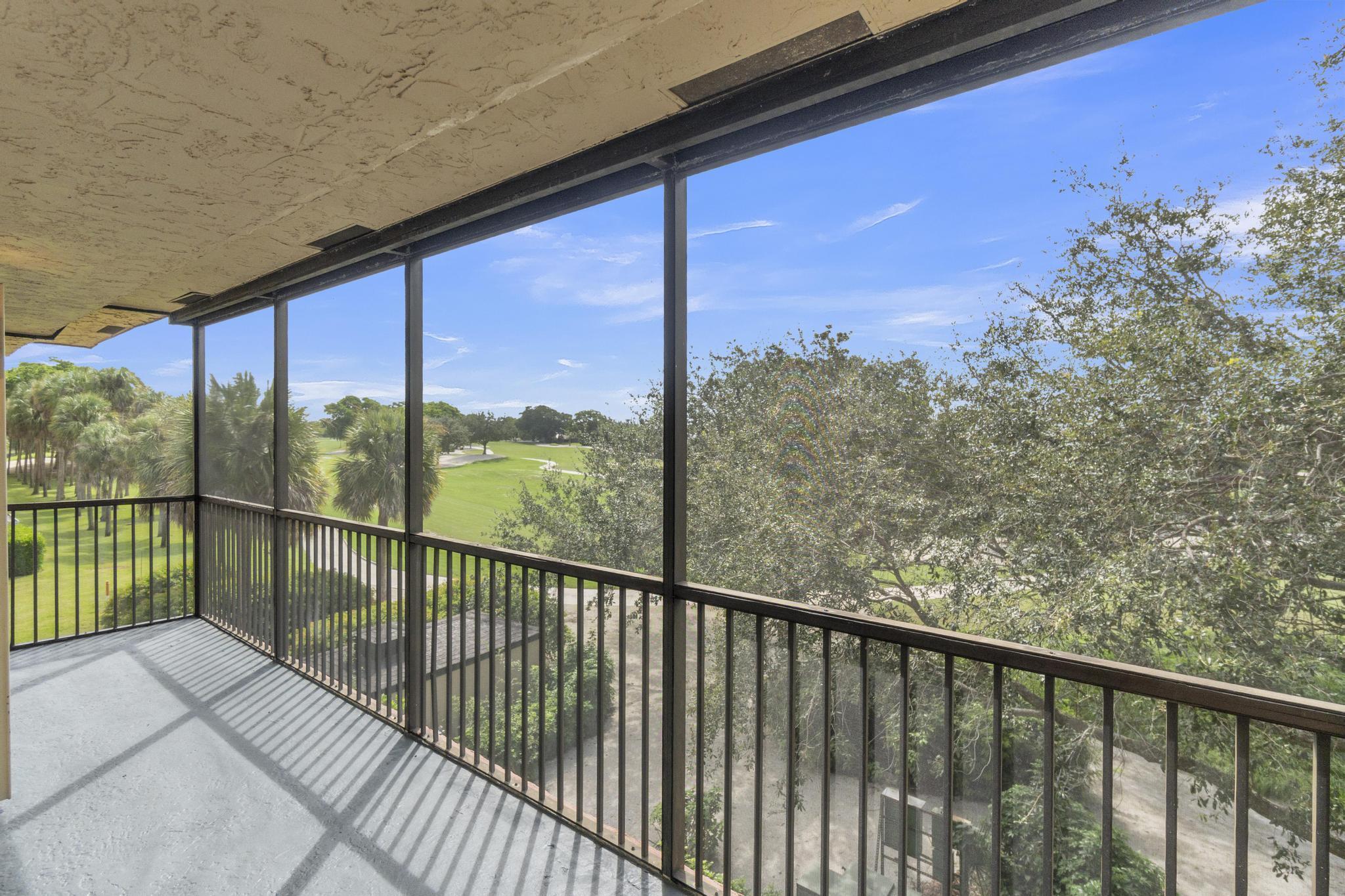 200 W Jacaranda Country Club Drive 3c, Plantation, FL 33324, Plantation