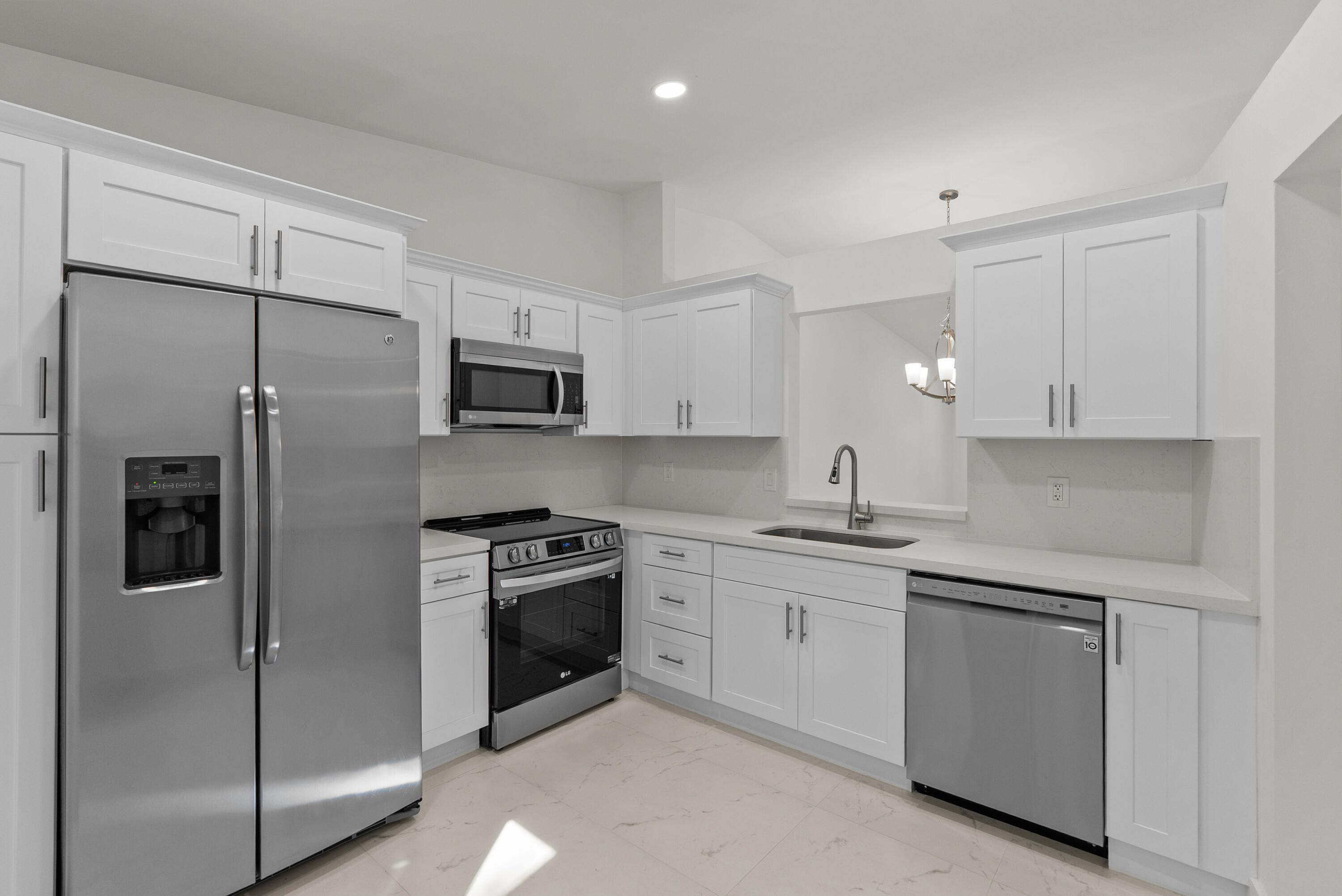8273 Springtree Road, Boca Raton, FL 33496, Boca Raton - Photo 2