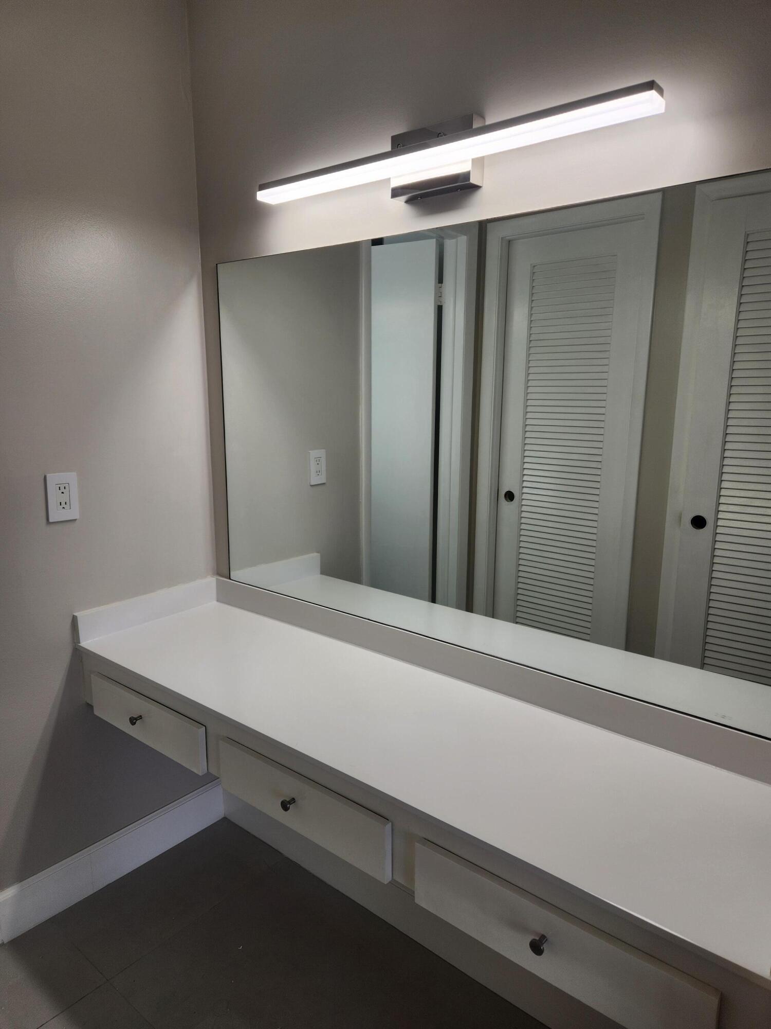 5301 NW 2nd Avenue Apt 307, Boca Raton, FL 33487, Boca Raton - Photo 5