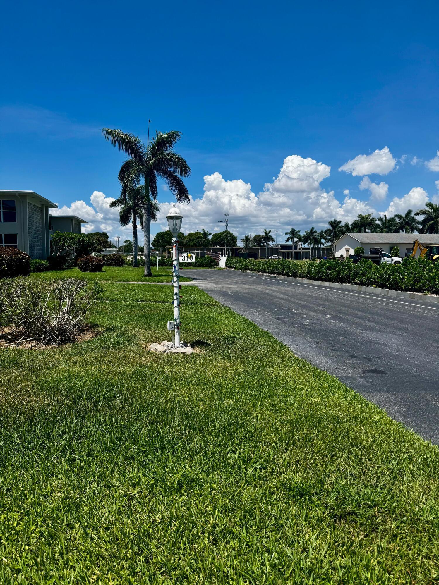 310 N North Boulevard 2a, Boynton Beach, FL 33435, Boynton Beach - Photo 2