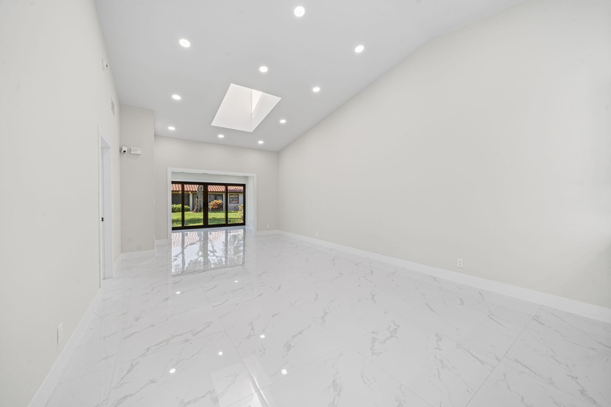 6371 Kings Gate Circle, Delray Beach, FL 33484, Delray Beach - Photo 5