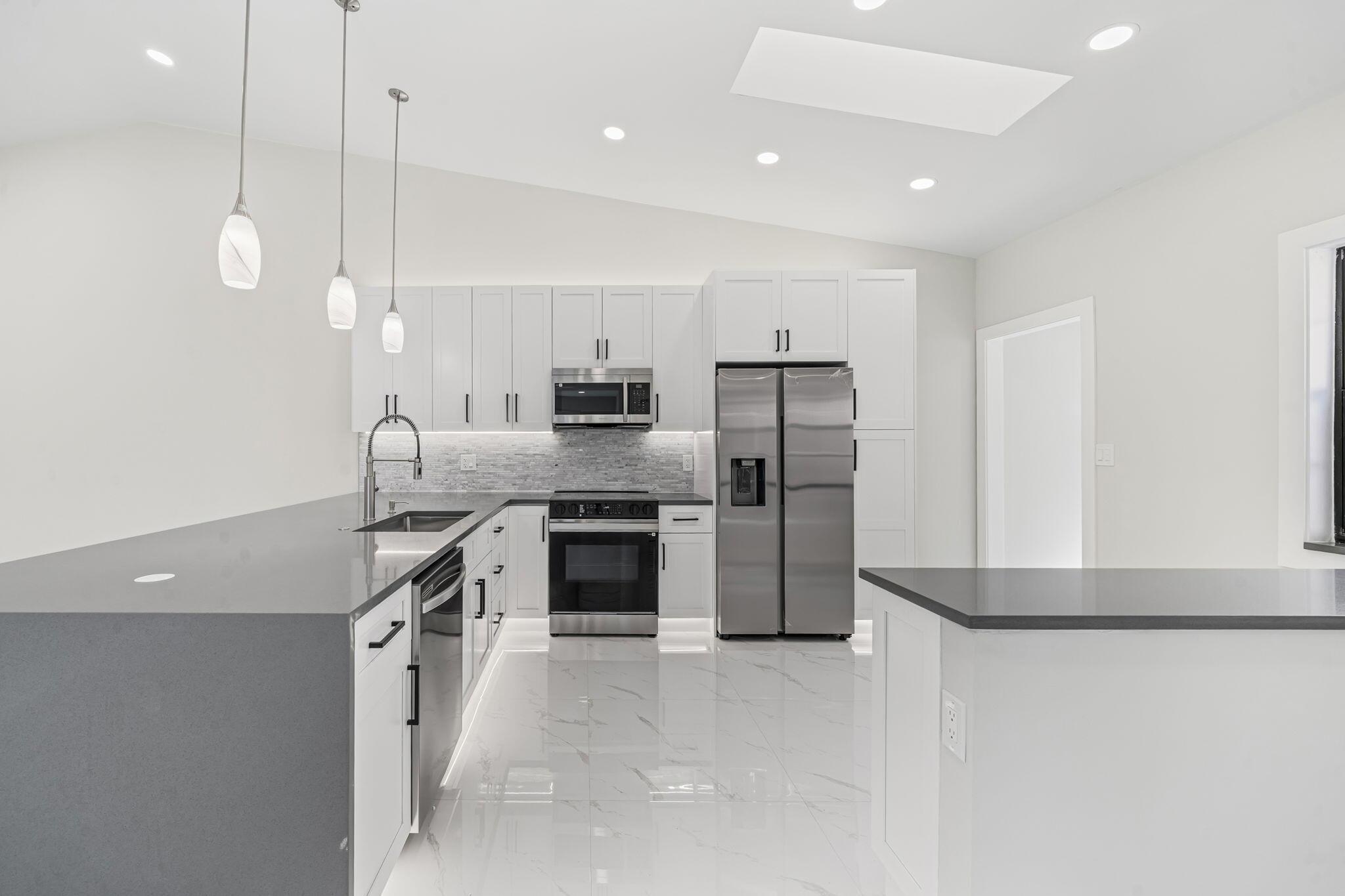 6371 Kings Gate Circle, Delray Beach, FL 33484, Delray Beach - Photo 2
