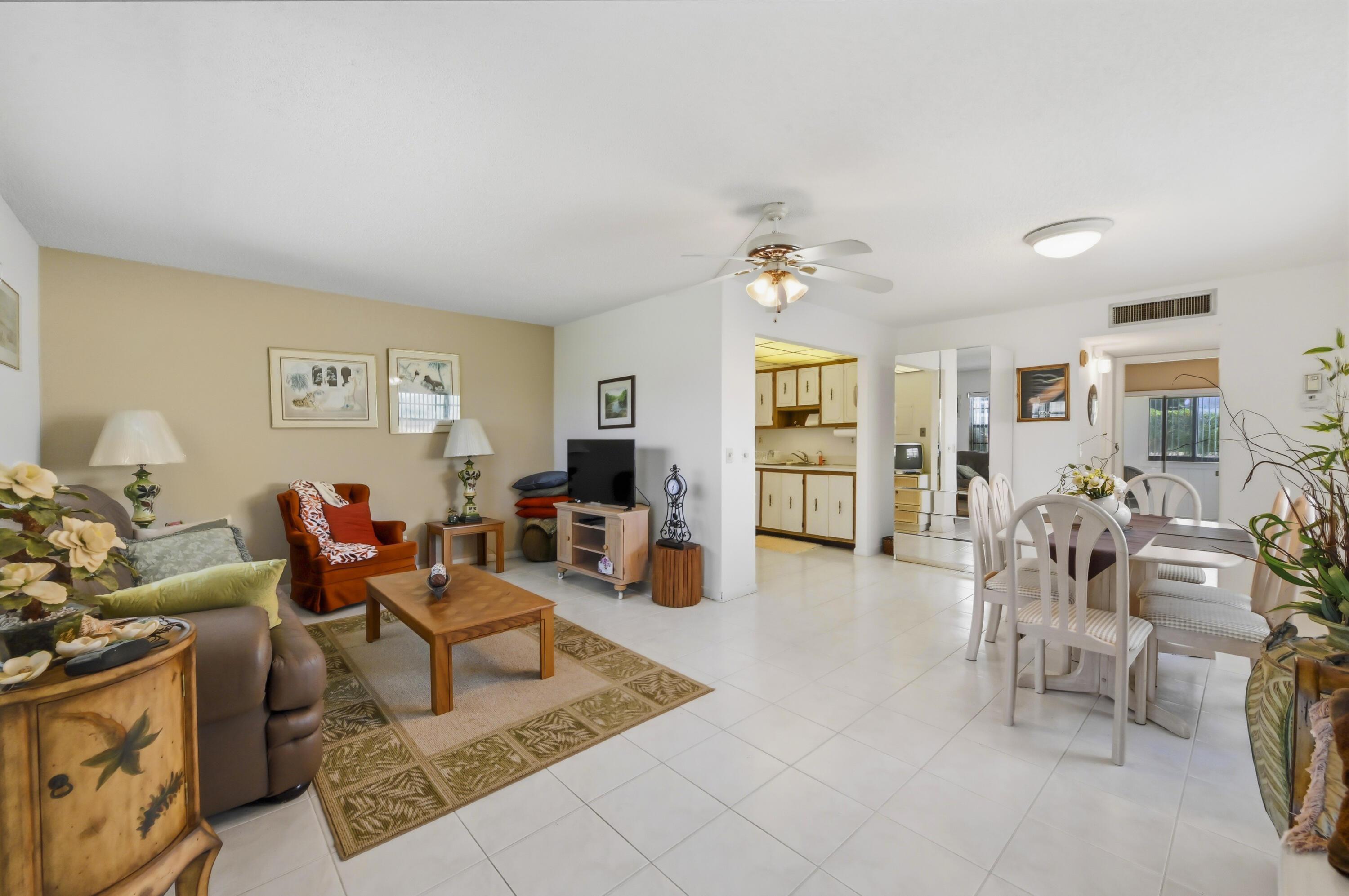 1 Burgundy A, Delray Beach, FL 33484, Delray Beach - Photo 3