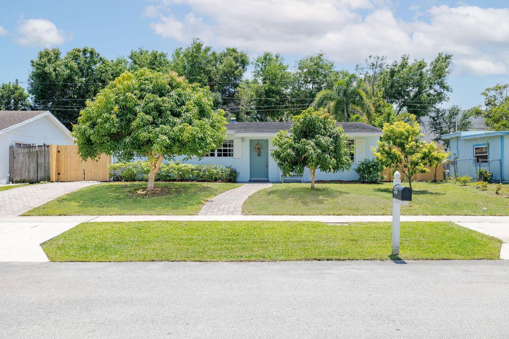 4366 Bamboo Drive, Palm Beach Gardens, FL 33410, Palm Beach Gardens