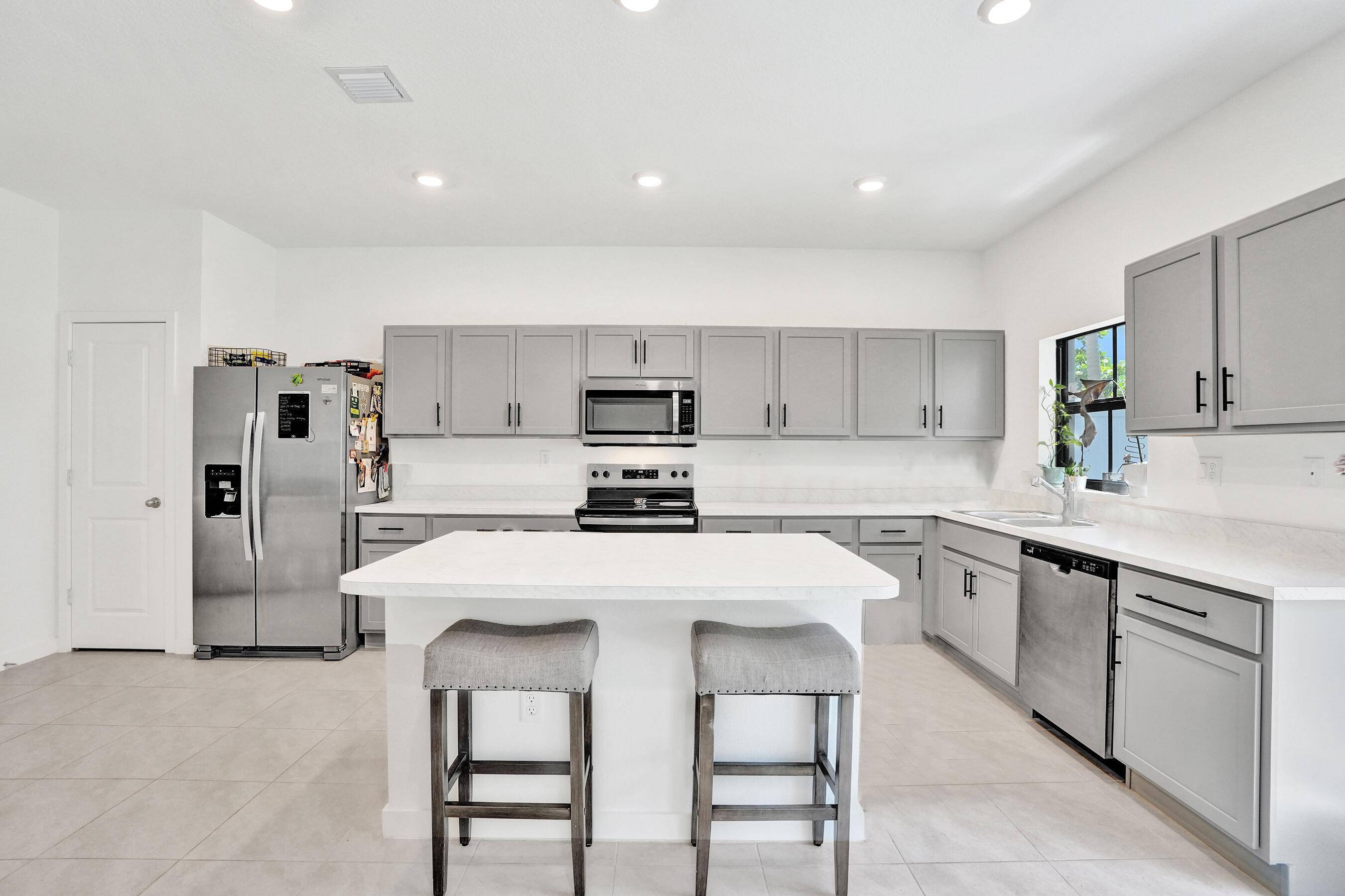 975 NW 3rd Terrace, Pompano Beach, FL 33060, Pompano Beach - Photo 5