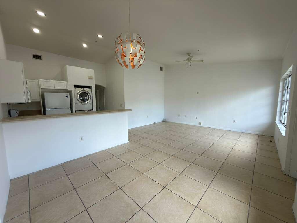 3842 SW 48th Avenue, Hollywood, FL 33023, Hollywood - Photo 2