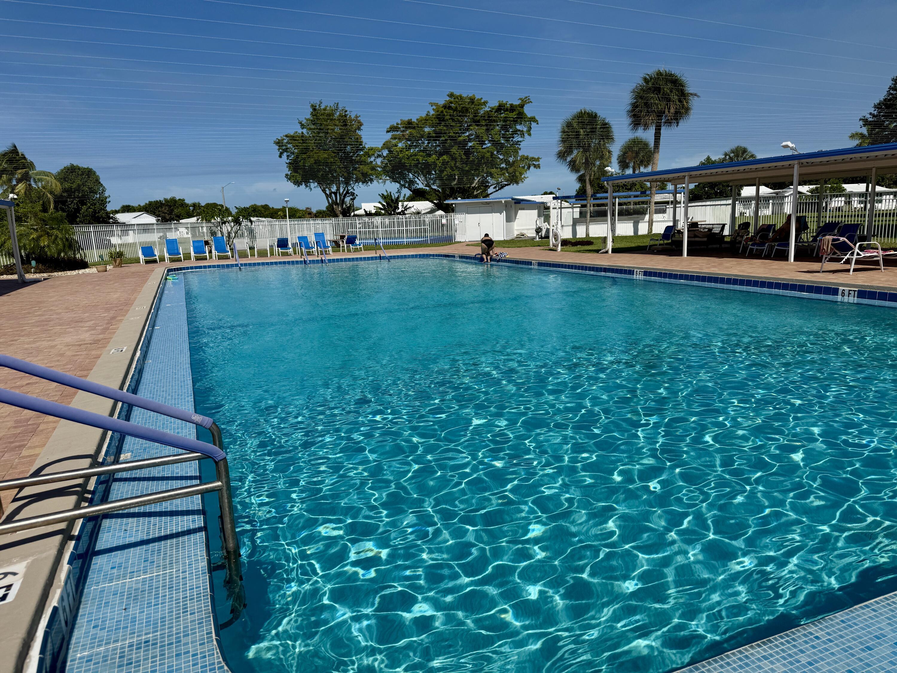 7105 NW 70th Court, Tamarac, FL 33321, Tamarac - Photo 2