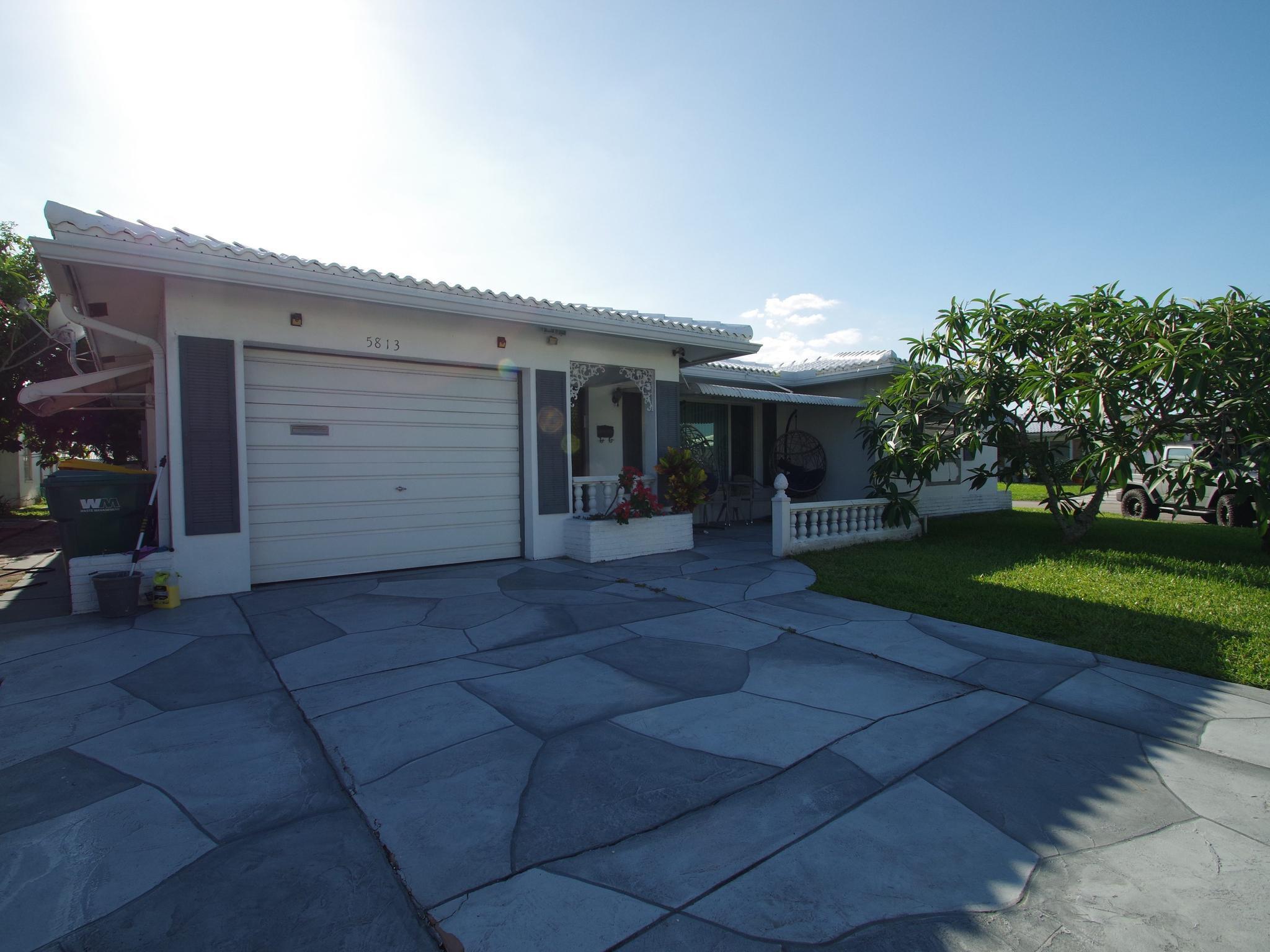 5813 NW 82nd Avenue, Tamarac, FL 33321, Tamarac