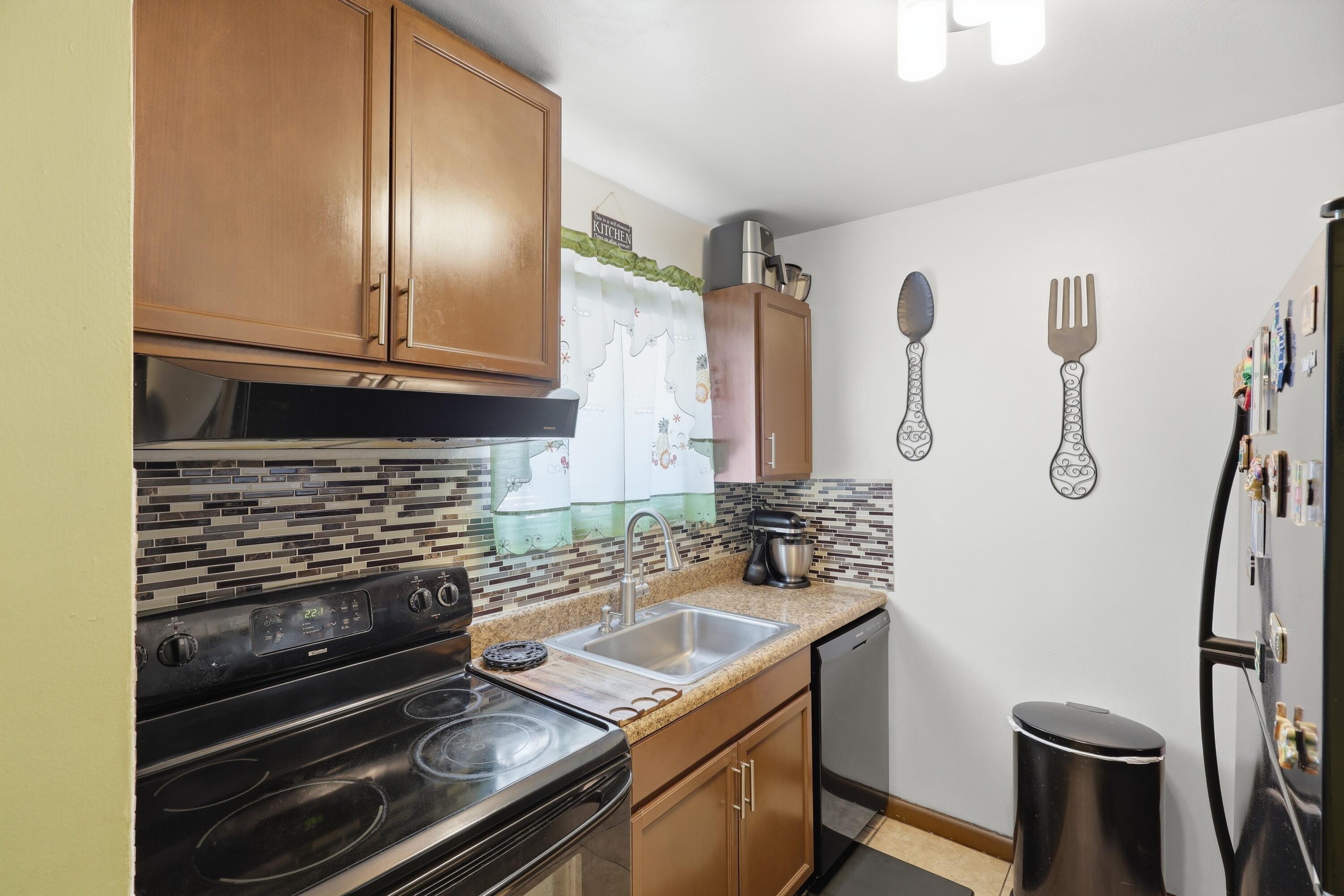 6074 Forest Hill Boulevard 101, West Palm Beach, FL 33415, West Palm Beach - Photo 4