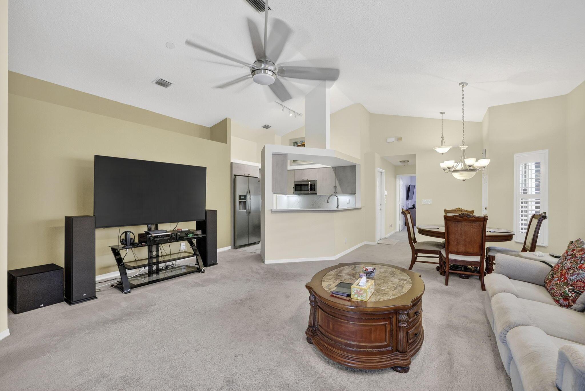 2097 Bonisle Circle, Riviera Beach, FL 33418, Riviera Beach - Photo 4